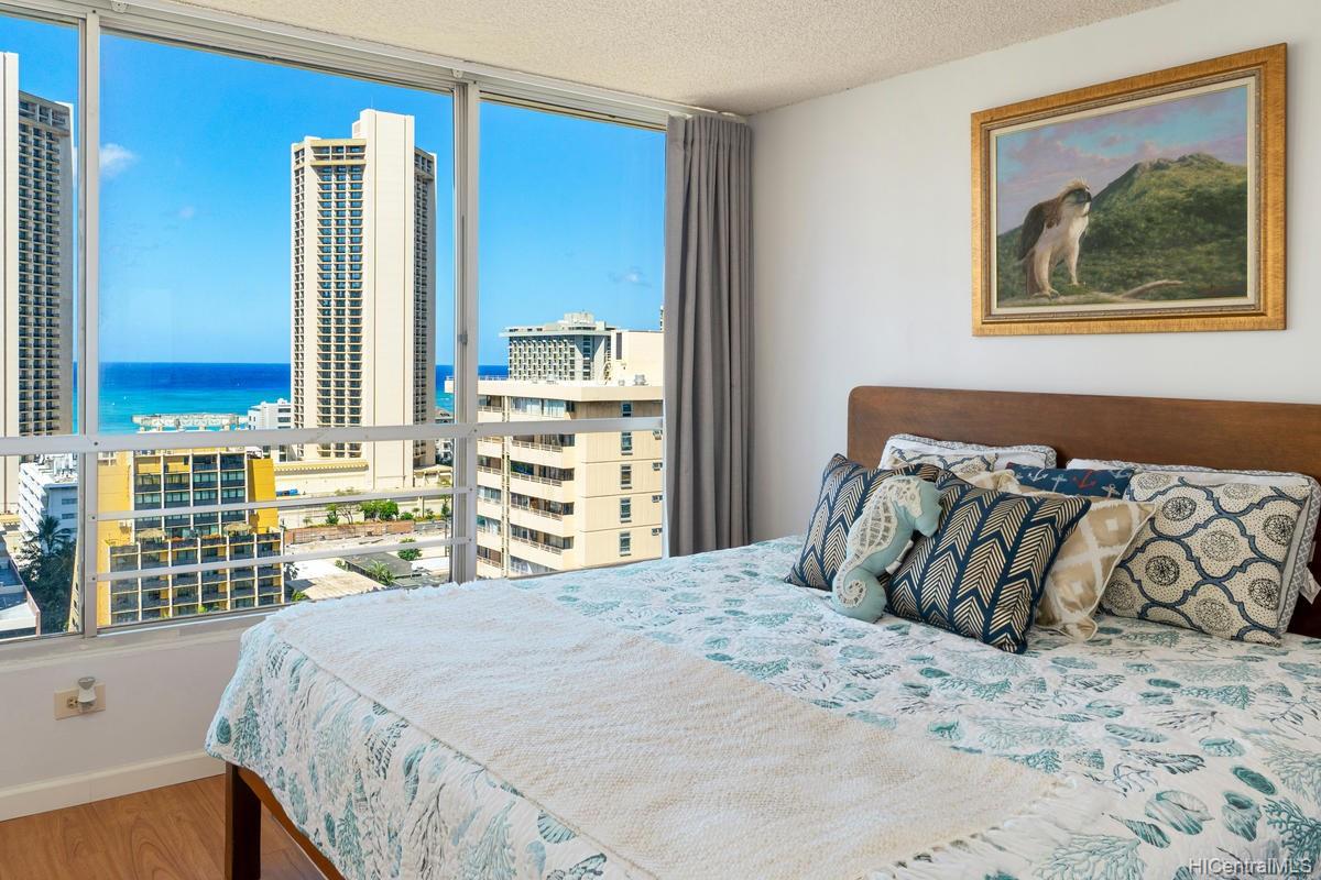 2421 Tusitala Street #1804, Honolulu, HI 96815