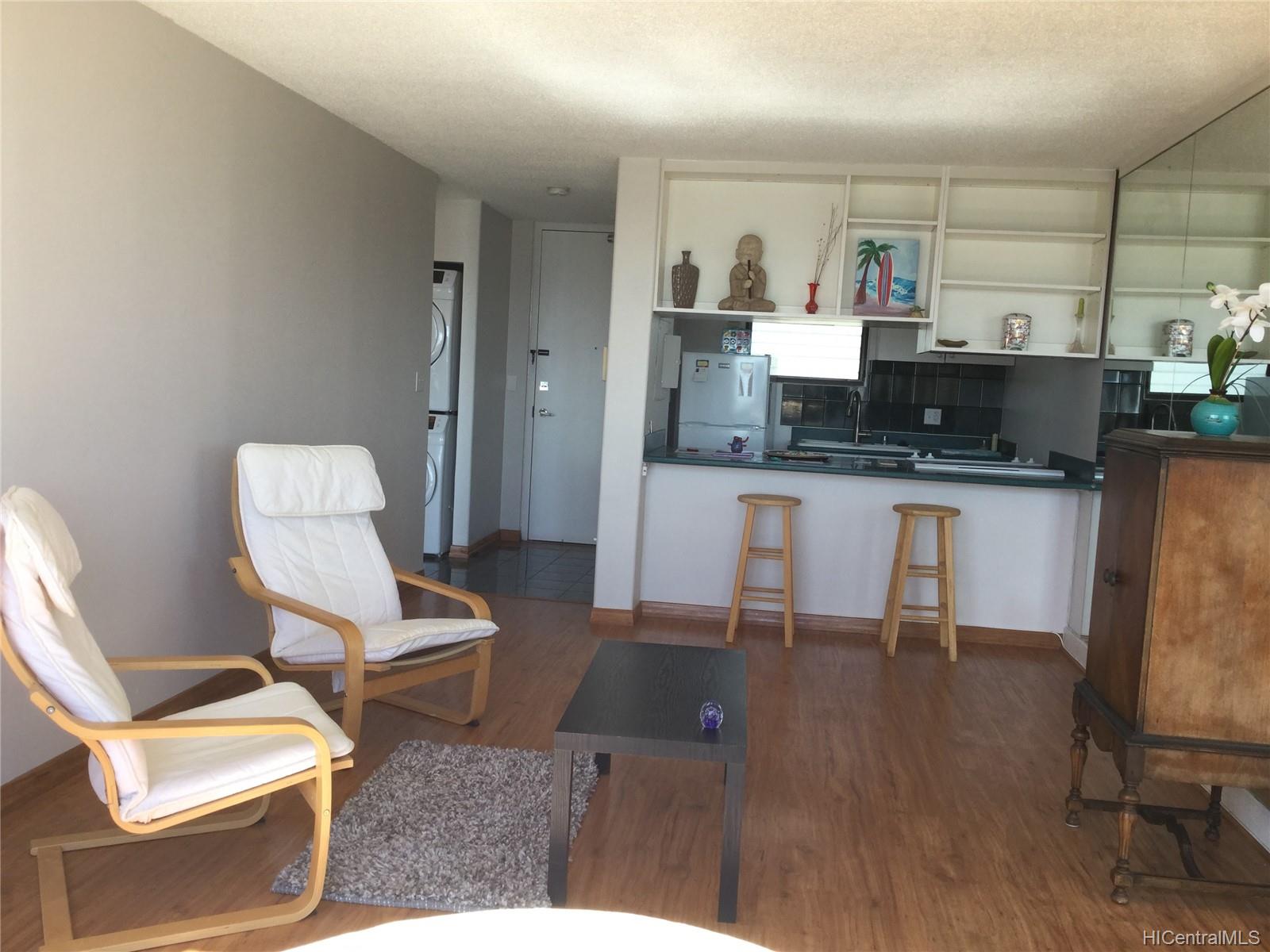 1561 Pensacola Street #1702, Honolulu, HI 96822