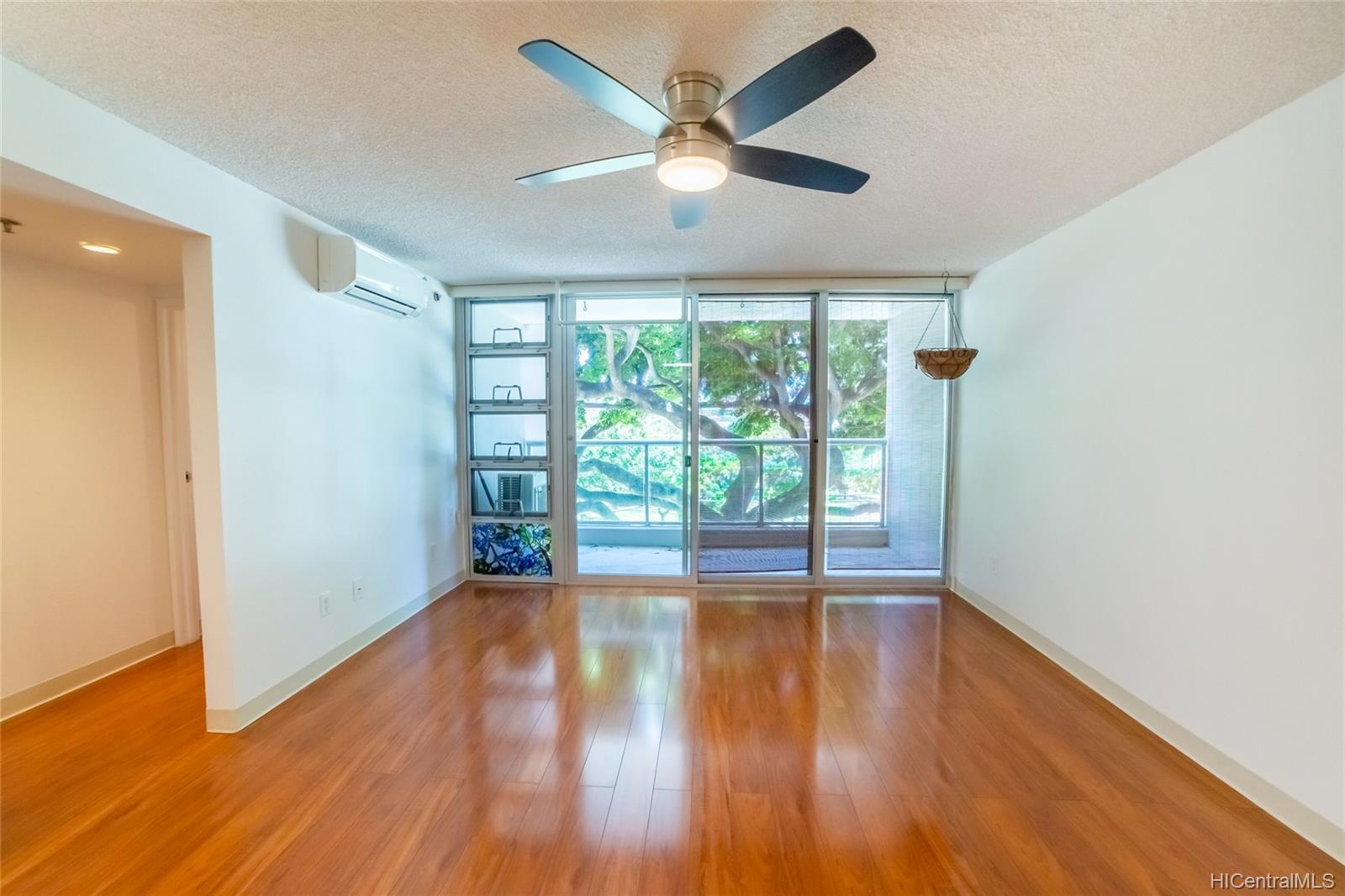 1450 Young Street #403, Honolulu, HI 96814