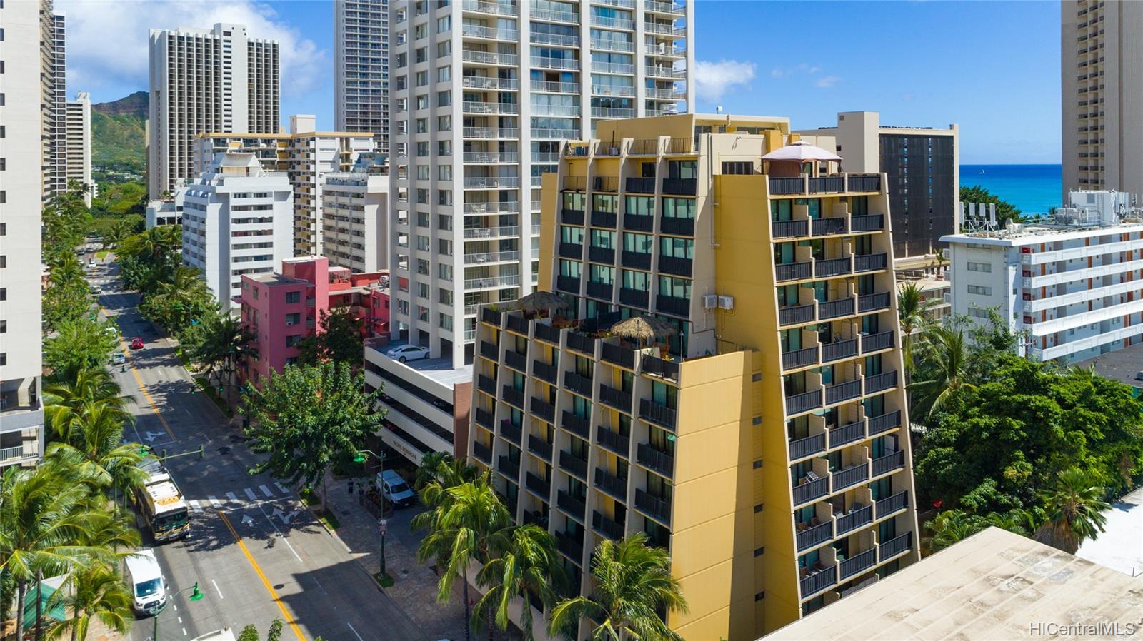 2425 Kuhio Avenue #703, Honolulu, HI 96815