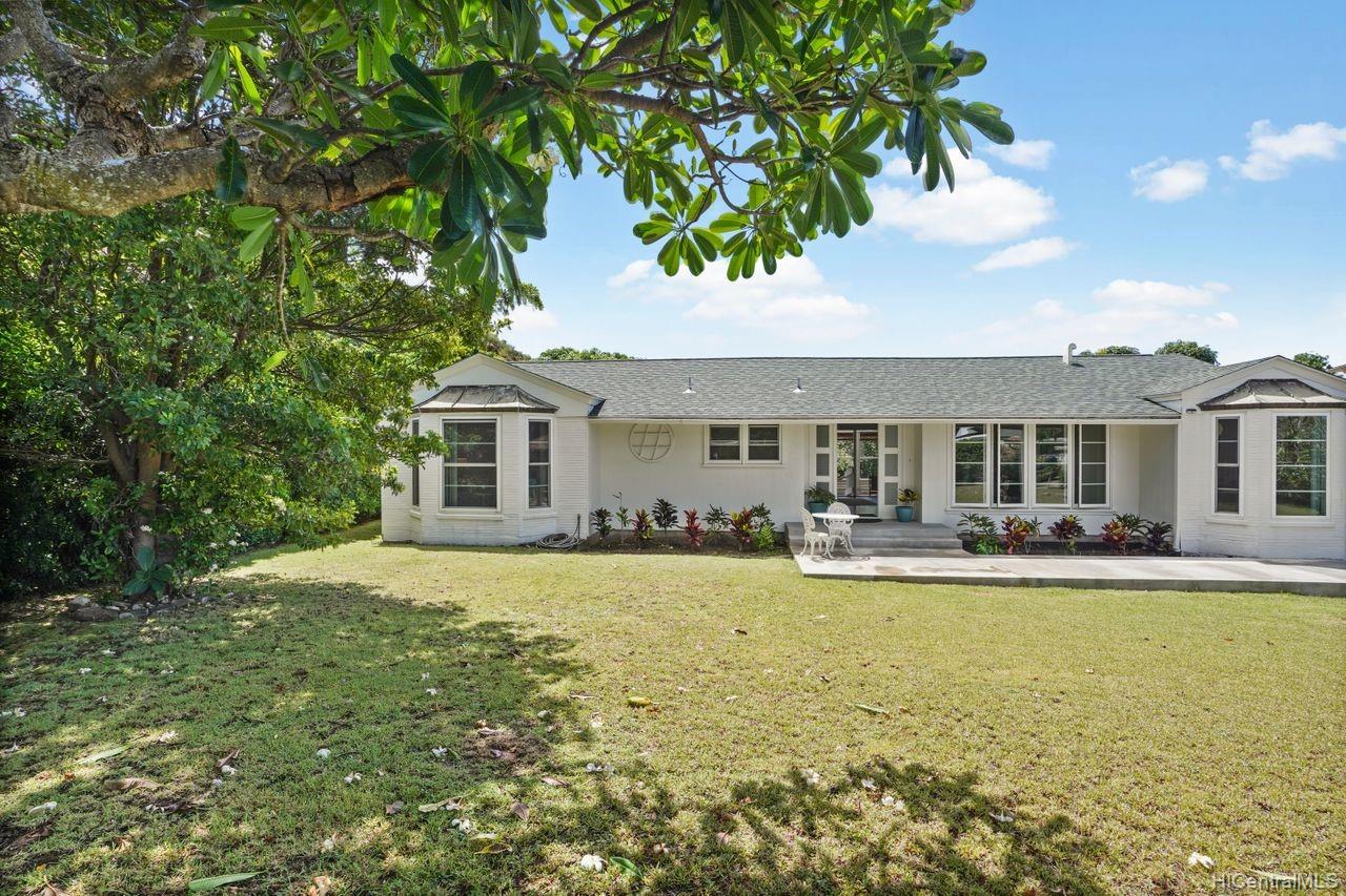 5359 Opihi Street Honolulu, HI 96821