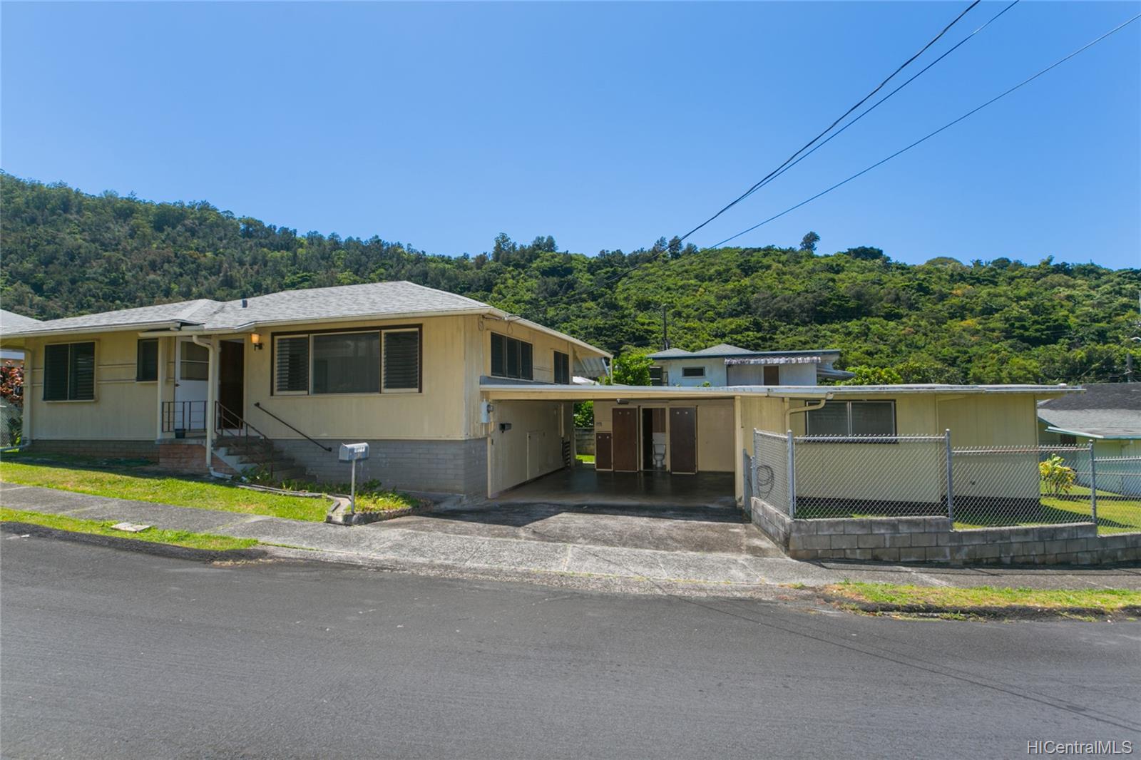 2537 Ahekolo Street Honolulu, HI 96813