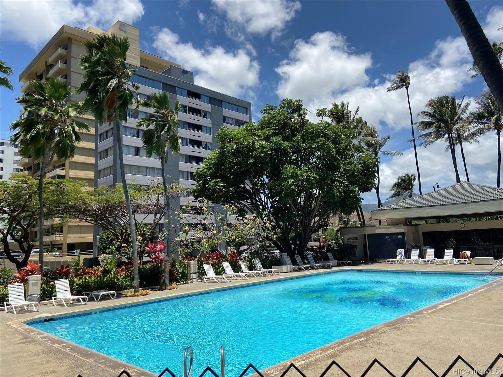 300 Wai Nani Way #1620, Honolulu, HI 96815