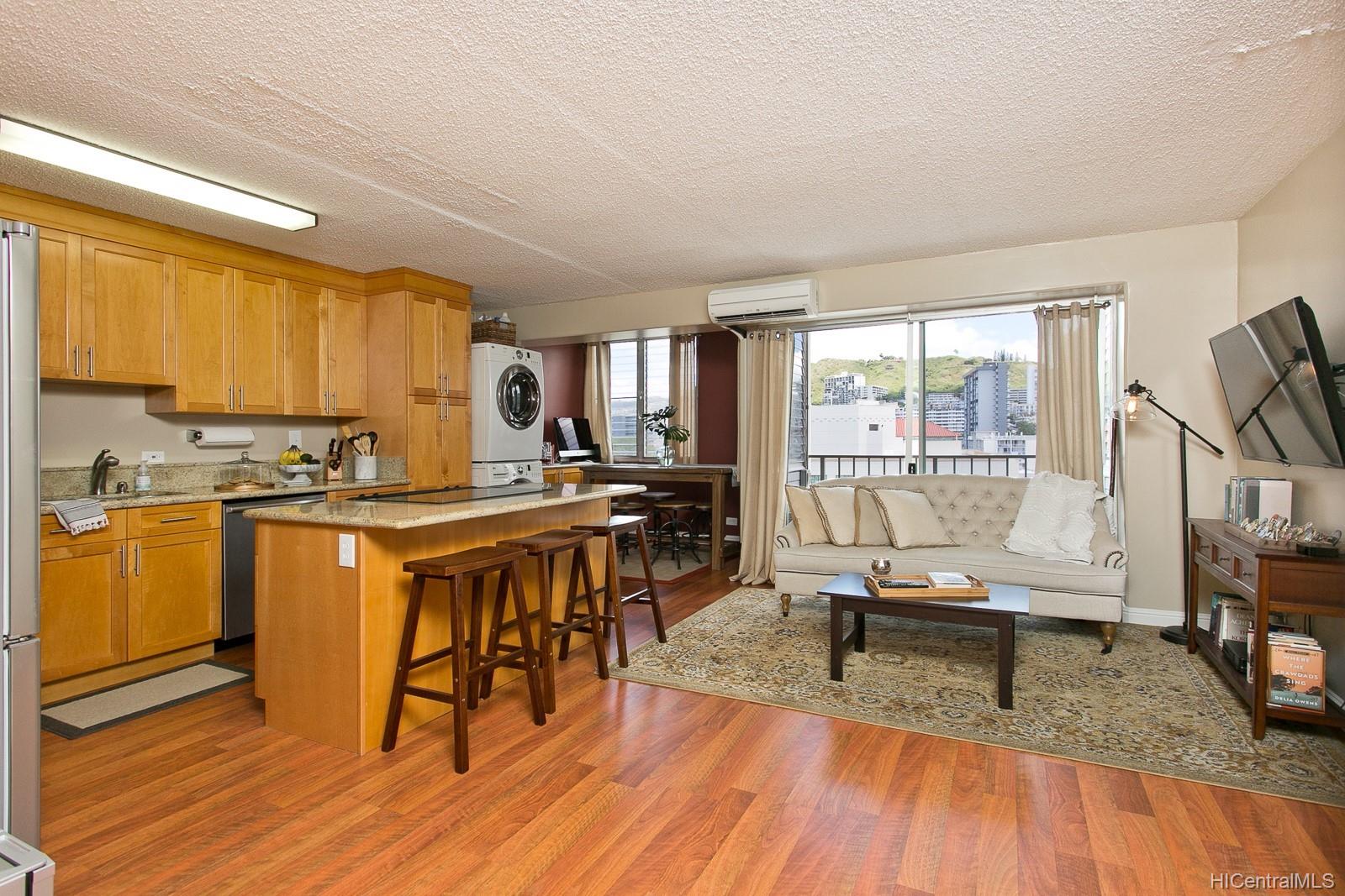 818 King Street #1001, Honolulu, HI 96813