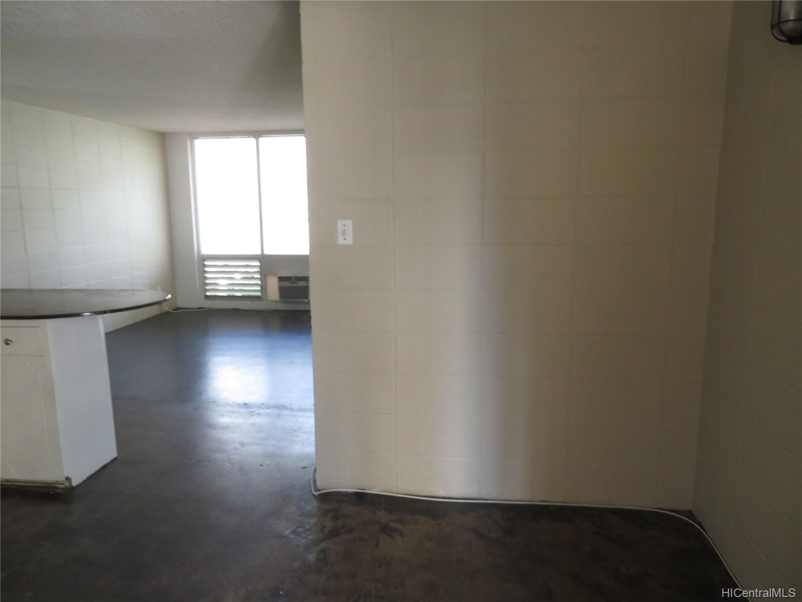 920 Kaheka Street #10, Honolulu, HI 96814