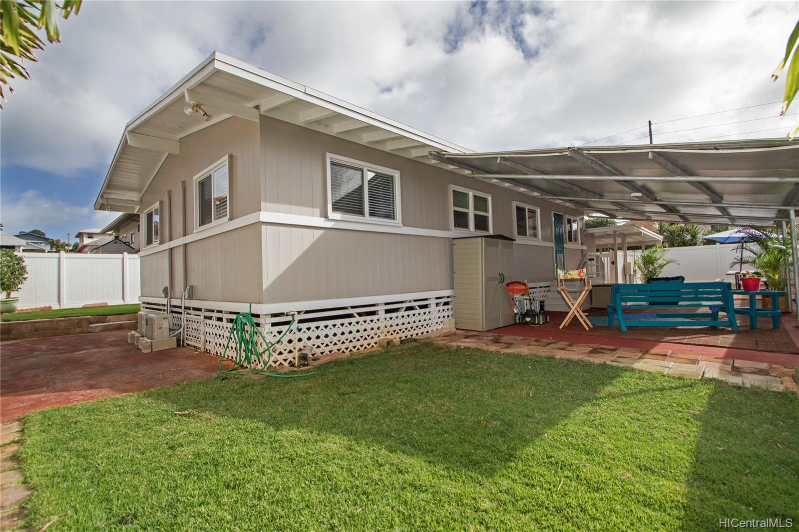 1012 12th Avenue #B, Honolulu, HI 96816