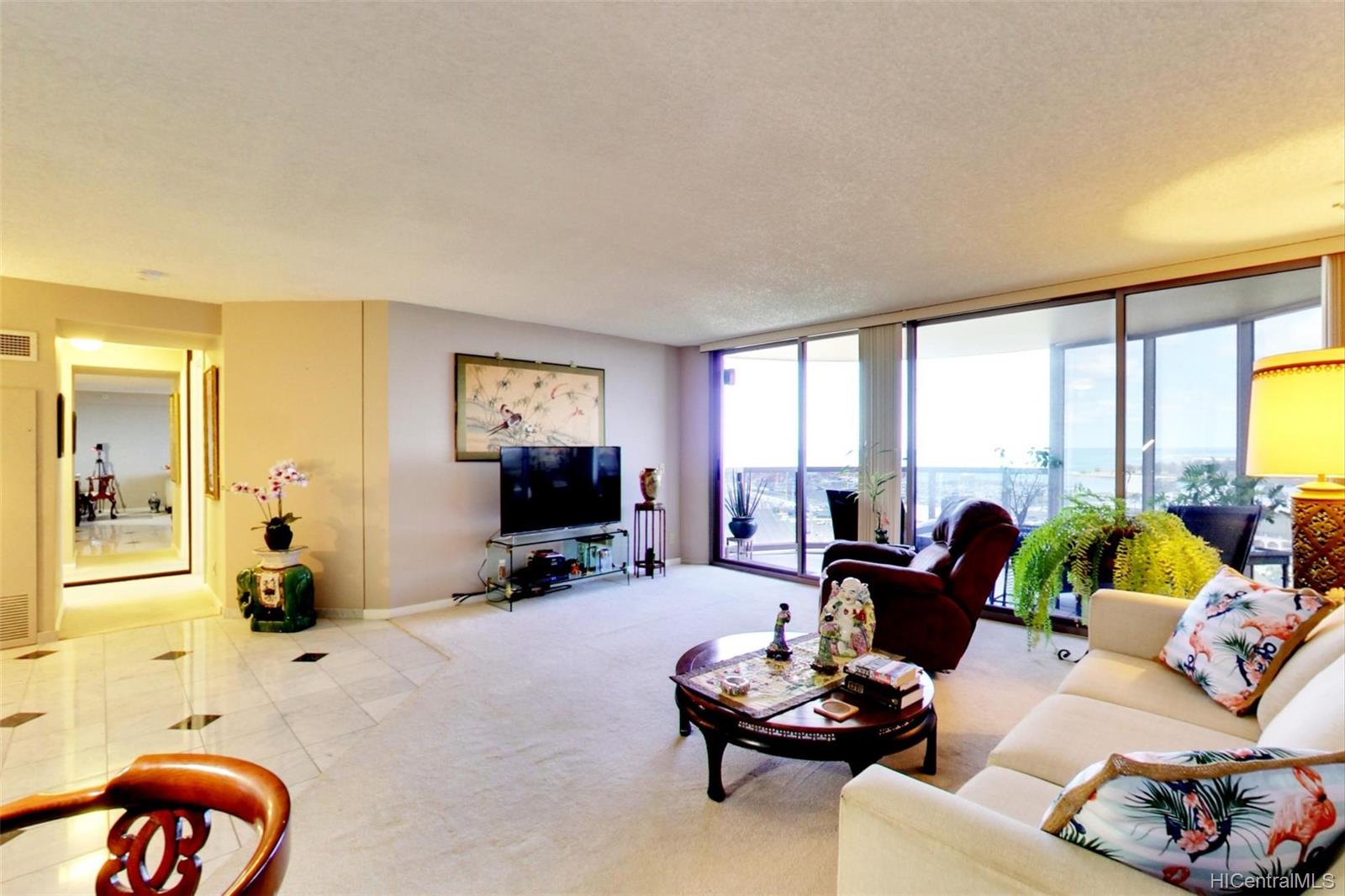 415 South Street #1403, Honolulu, HI 96813