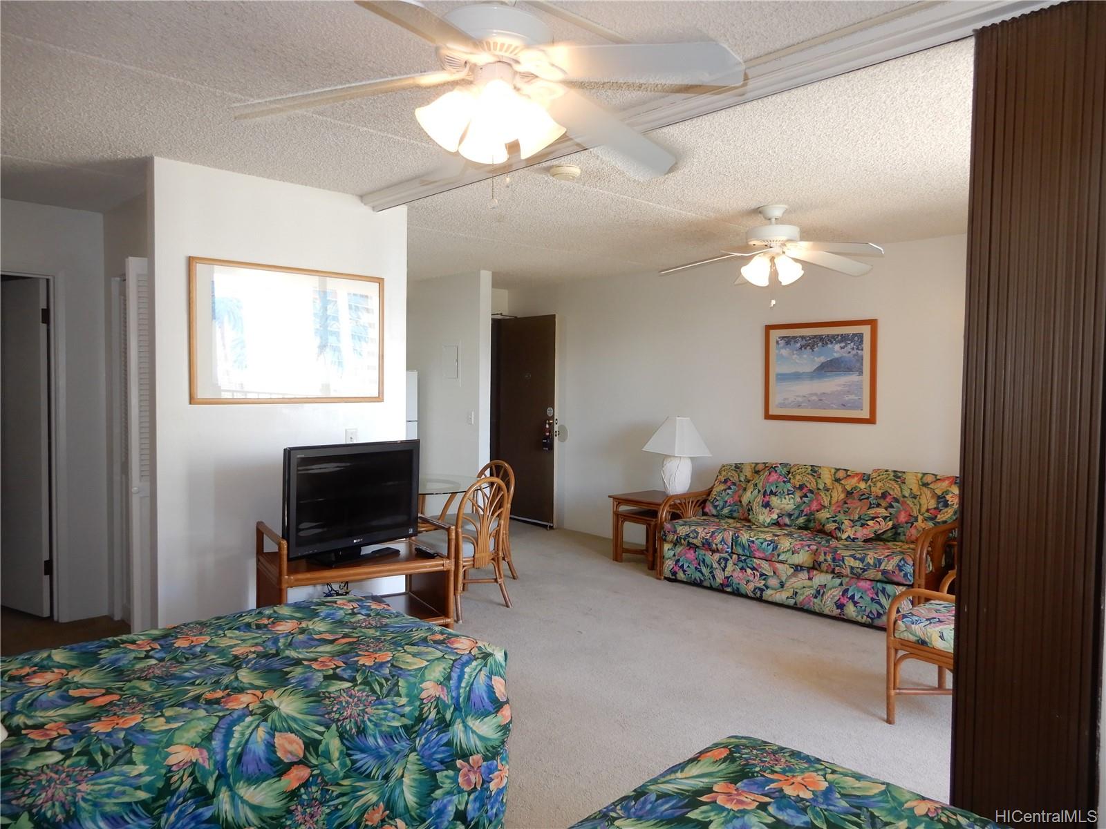 2240 Kuhio Avenue #1804, Honolulu, HI 96815