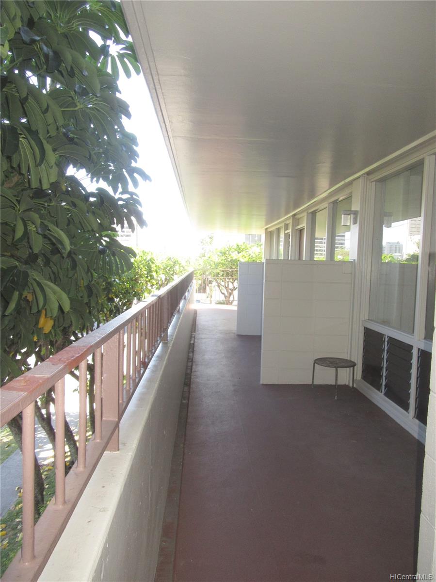 1710 Makiki Street #305, Honolulu, HI 96822