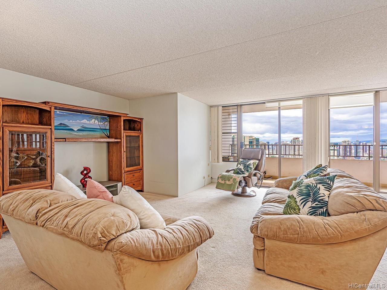 2240 Kuhio Avenue #3706, Honolulu, HI 96815