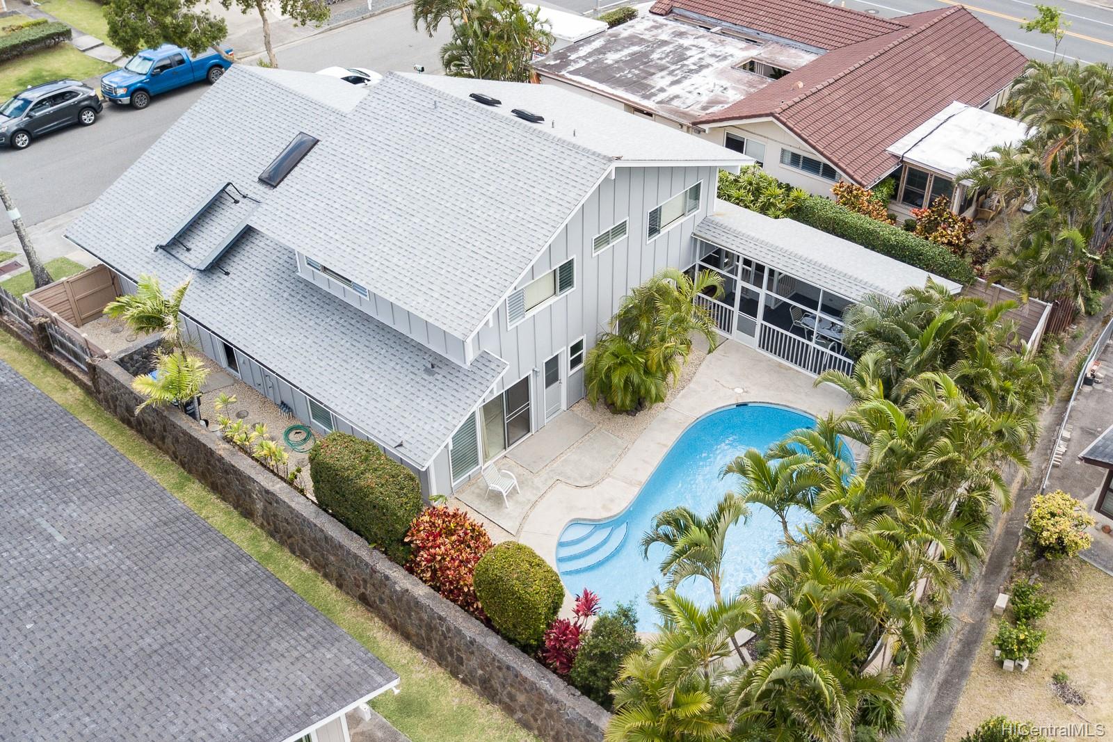 1039 Wainiha Street Honolulu, HI 96825