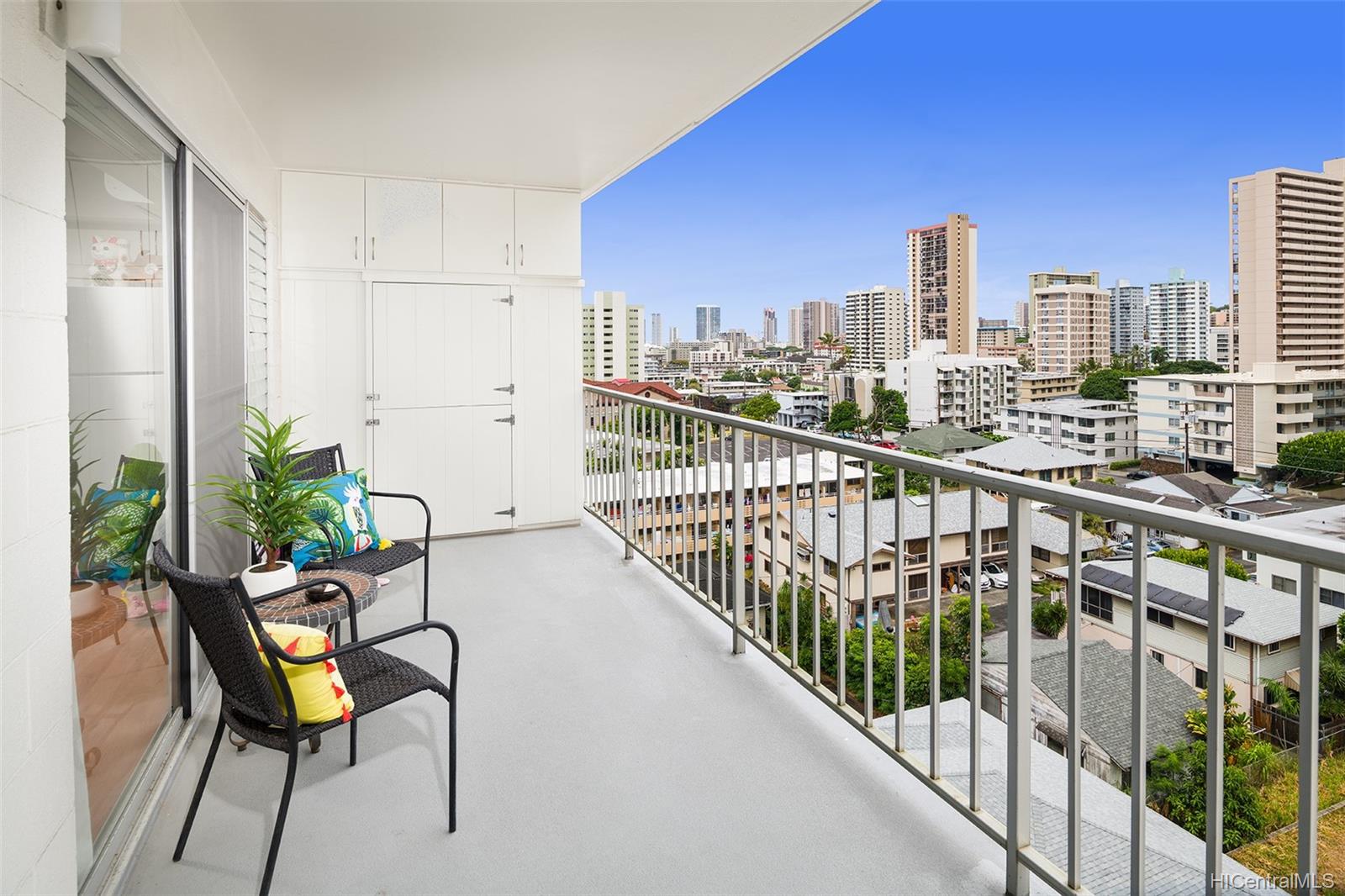 1333 Heulu Street #804, Honolulu, HI 96822