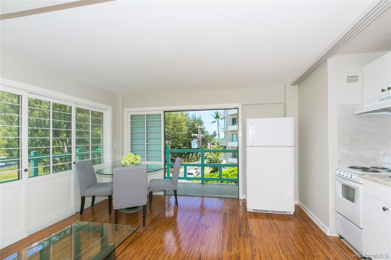 2957 Kalakaua Avenue #408, Honolulu, HI 96815