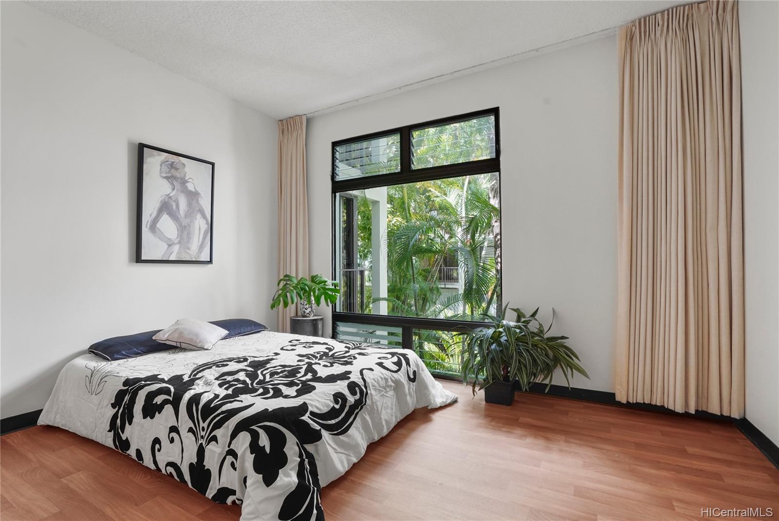 4999 Kahala Avenue #207, Honolulu, HI 96816