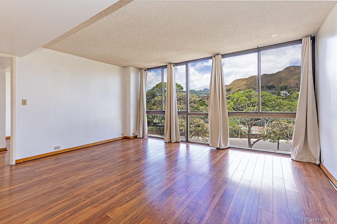 222 Vineyard Street #603, Honolulu, HI 96813