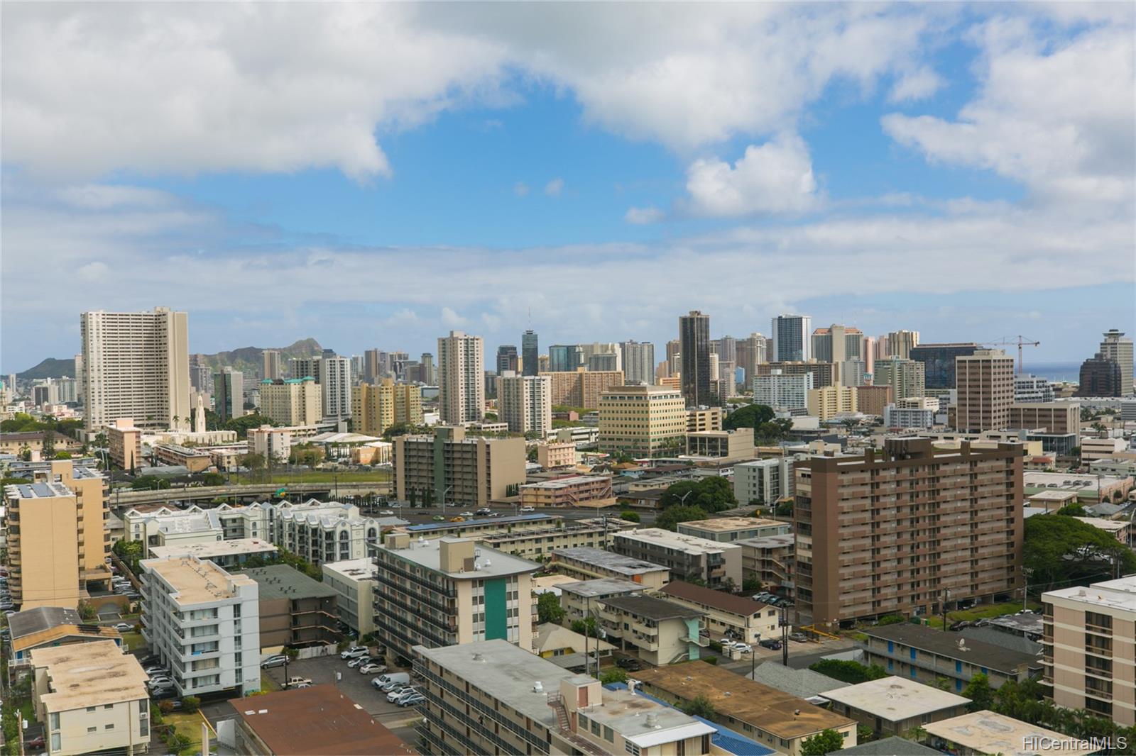 1556 Piikoi Street #1906, Honolulu, HI 96822