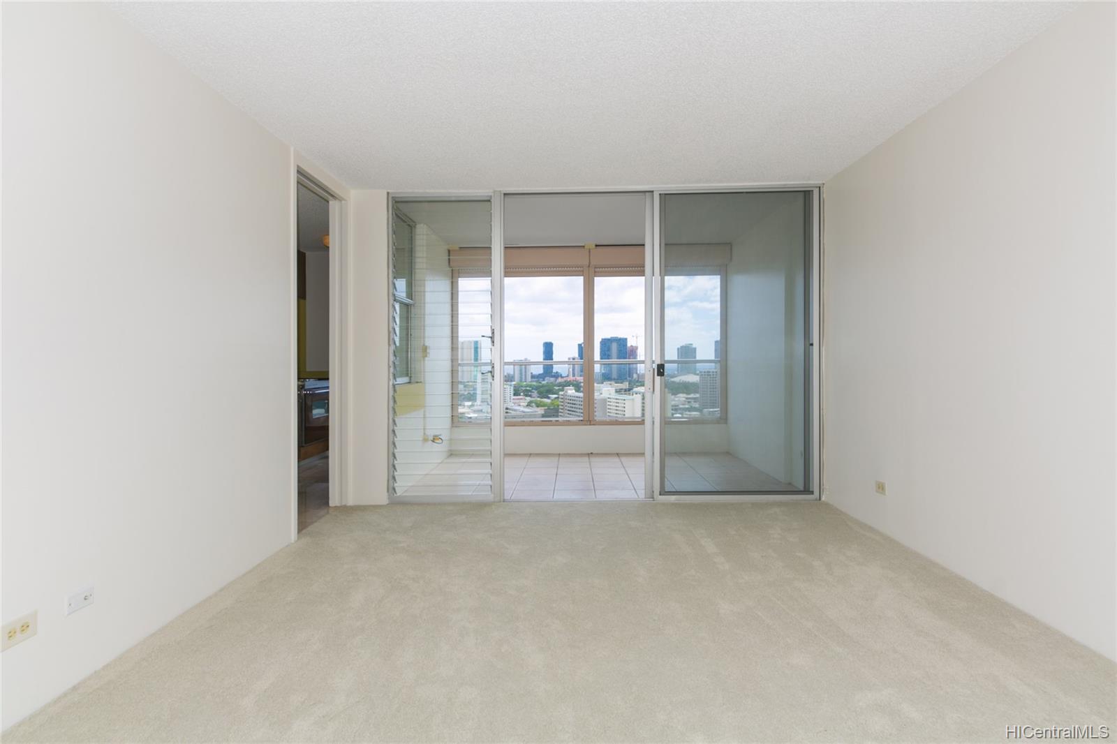 1556 Piikoi Street #1906, Honolulu, HI 96822