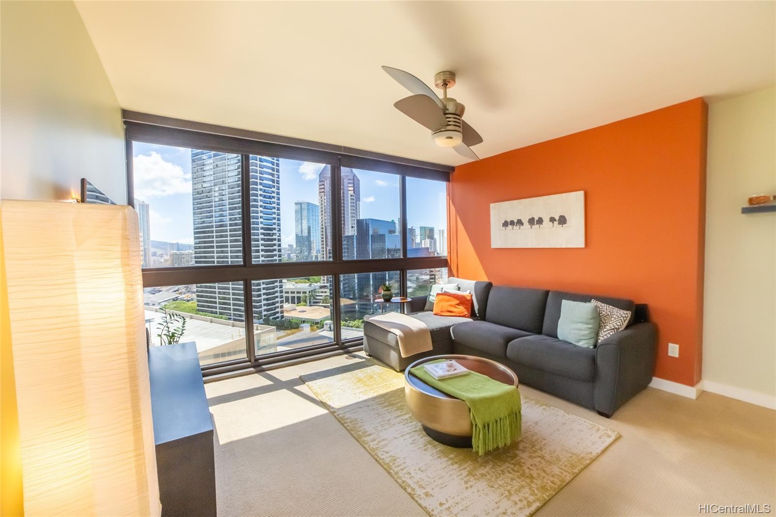 600 Queen Street #1801, Honolulu, HI 96813