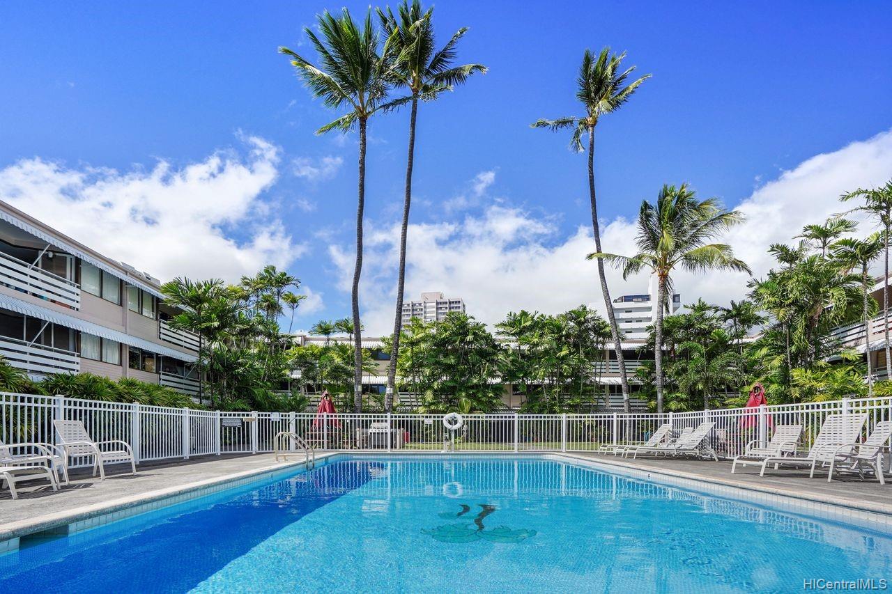 1330 Wilder Avenue #310, Honolulu, HI 96822