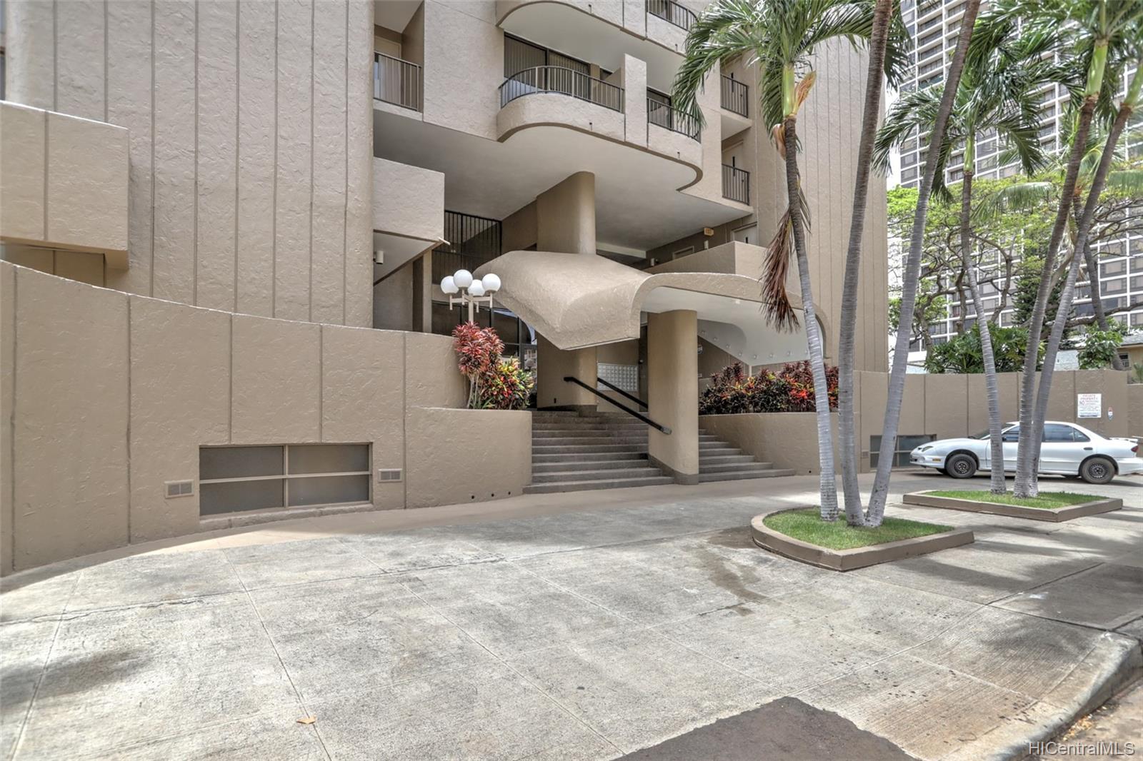 311 Ohua Avenue #1203, Honolulu, HI 96815