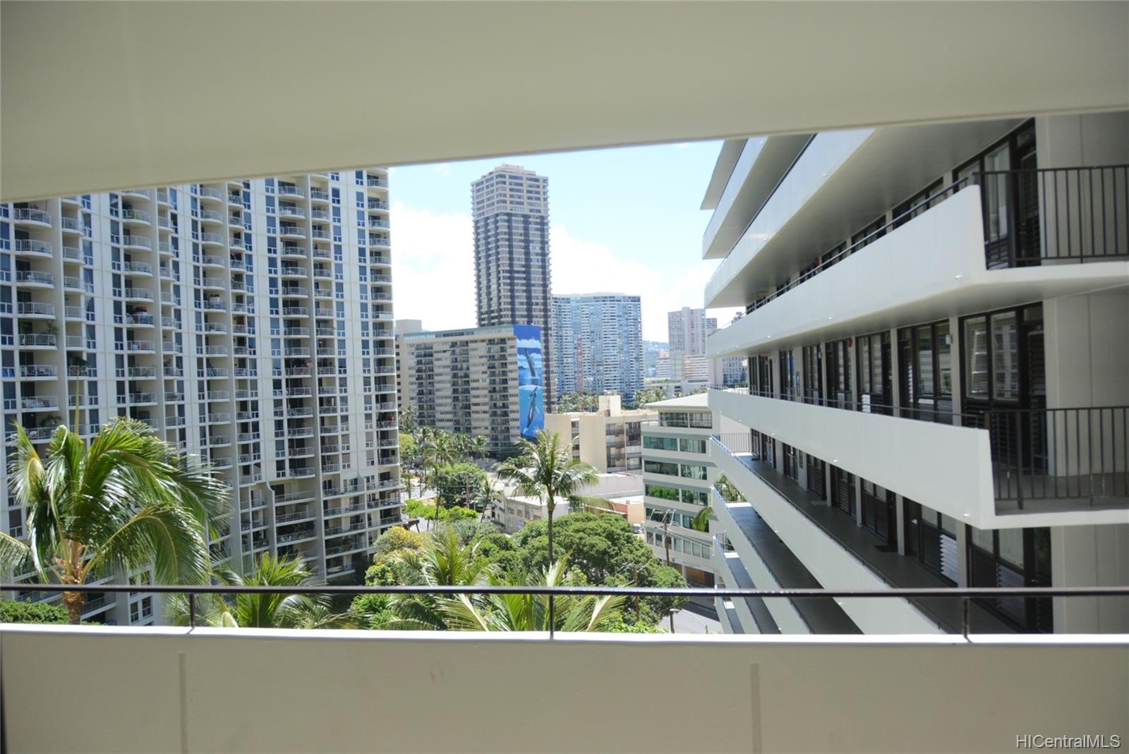 425 Ena Road #1002C, Honolulu, HI 96815