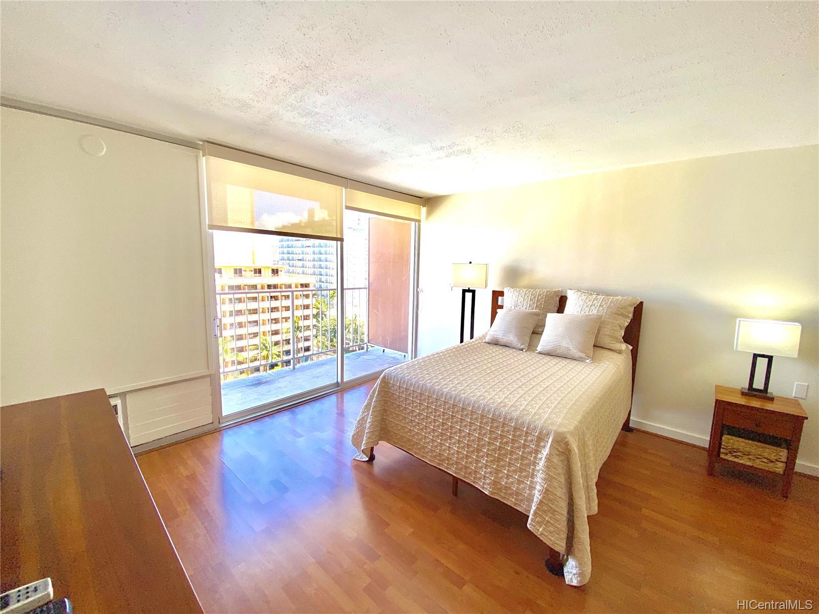 364 Seaside Avenue #1112, Honolulu, HI 96815