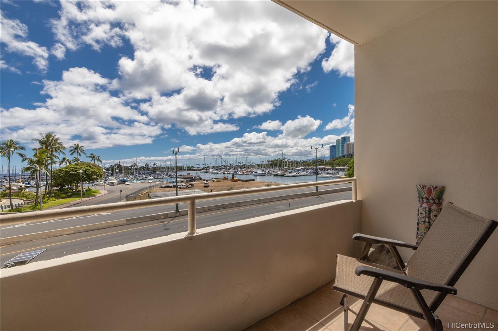 1676 Ala Moana Boulevard #207, Honolulu, HI 96815