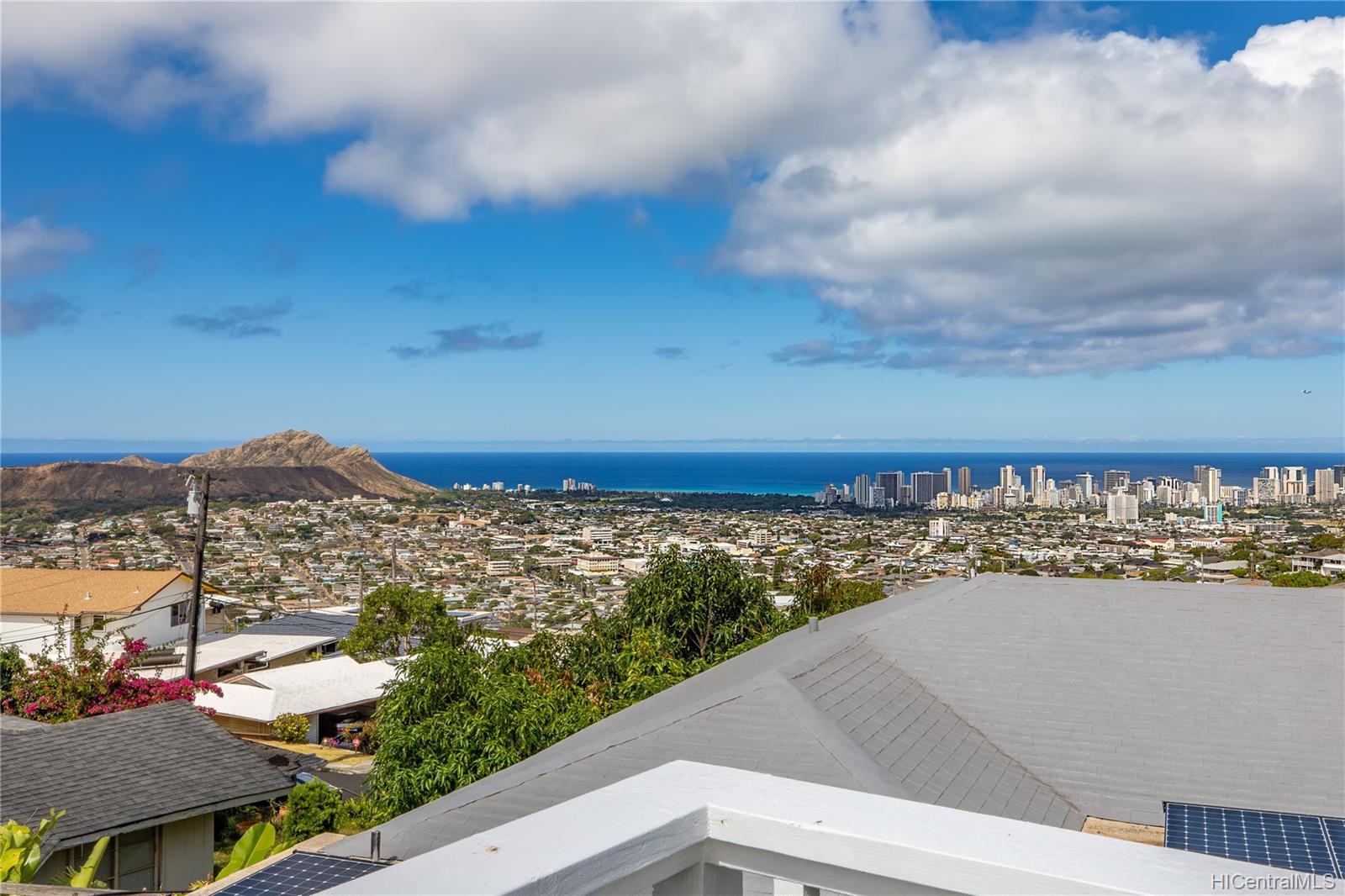 3928 Pili Place Honolulu, HI 96816