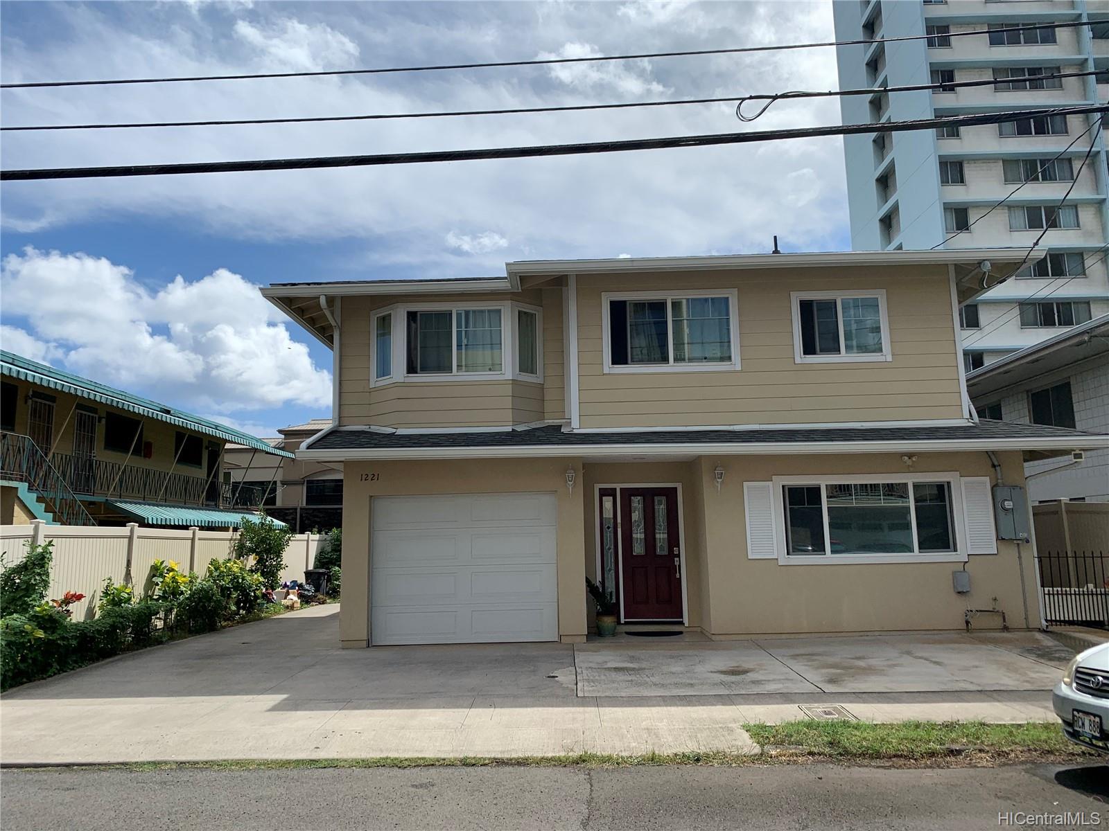 1221 Matlock Avenue Honolulu, HI 96814