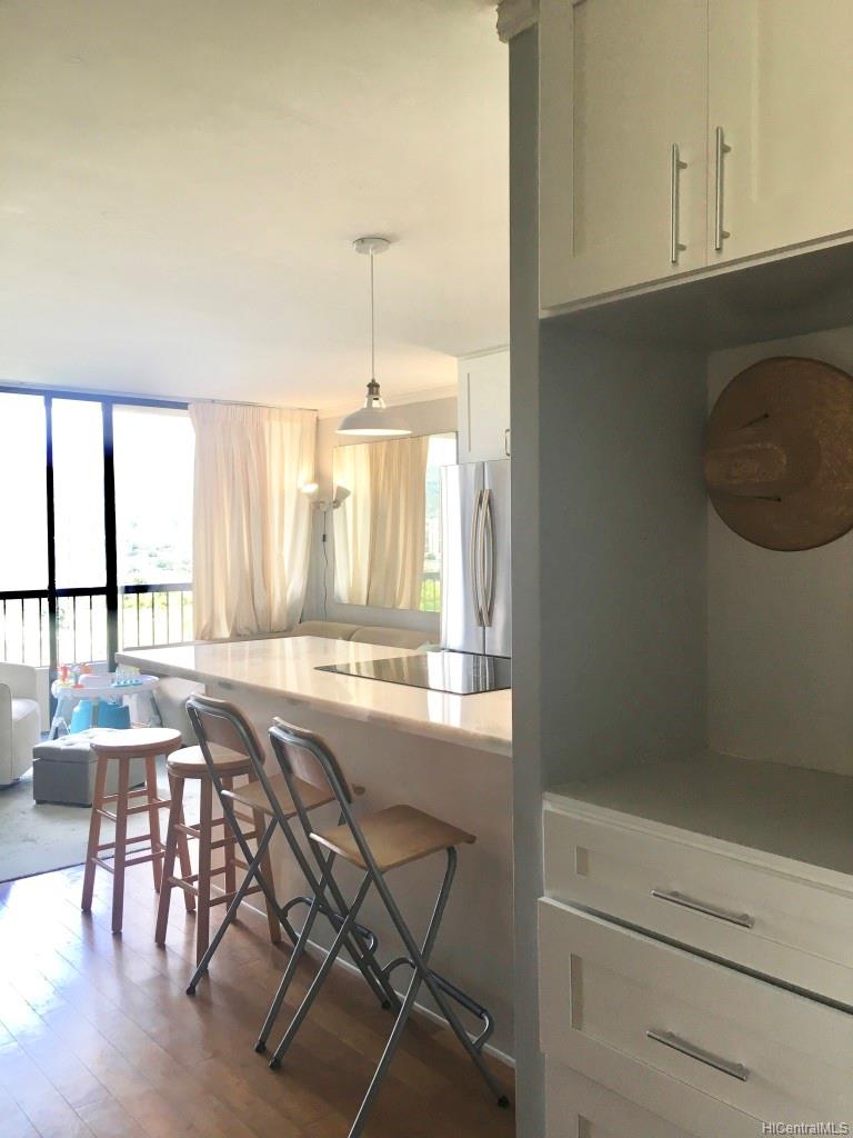 320 Liliuokalani Avenue #1604, Honolulu, HI 96815