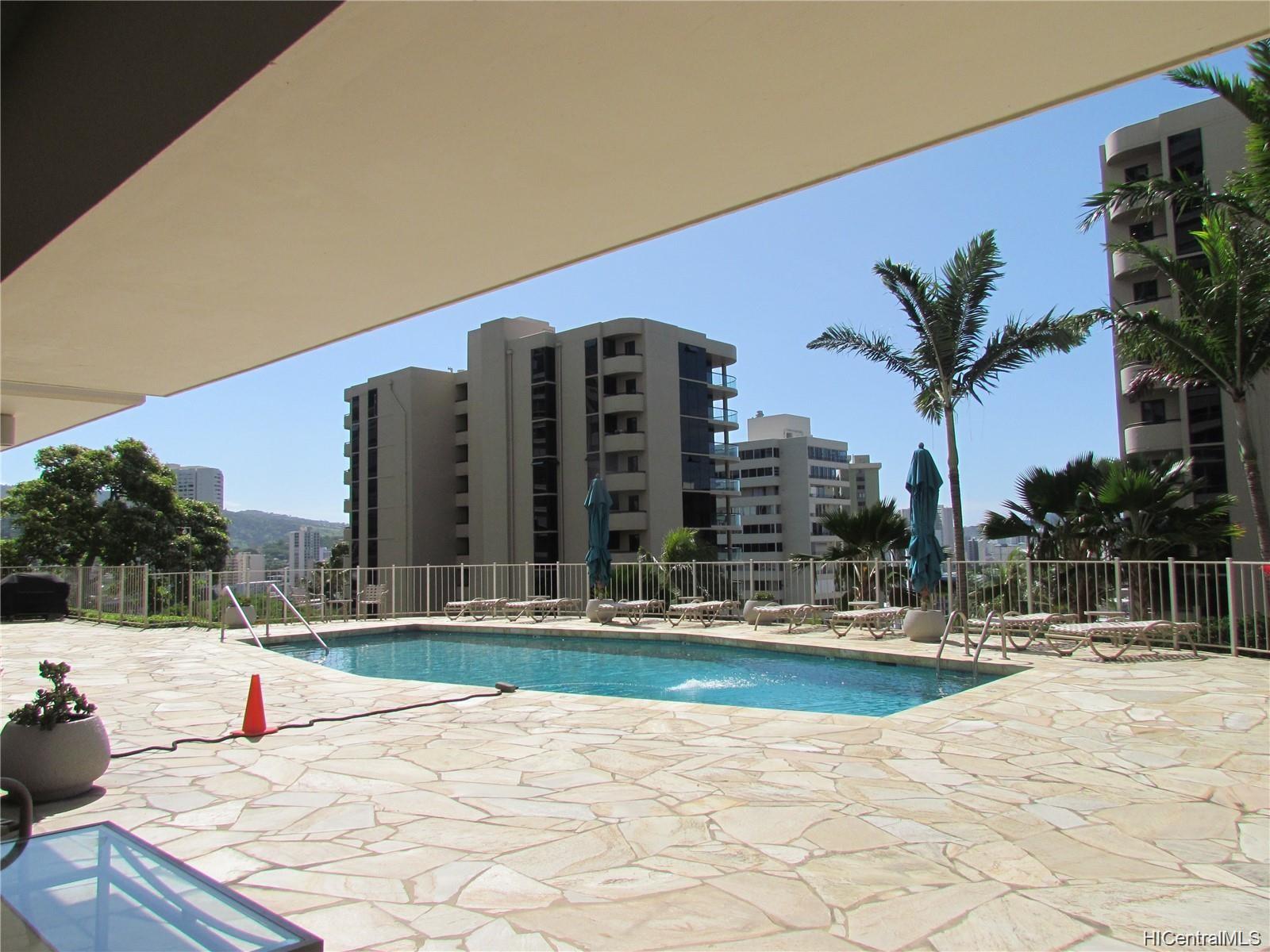 999 Wilder Avenue #1601, Honolulu, HI 96822