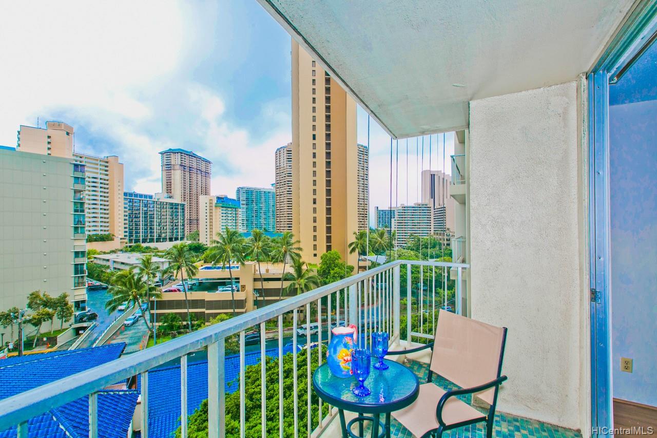 400 Hobron Lane #811, Honolulu, HI 96815