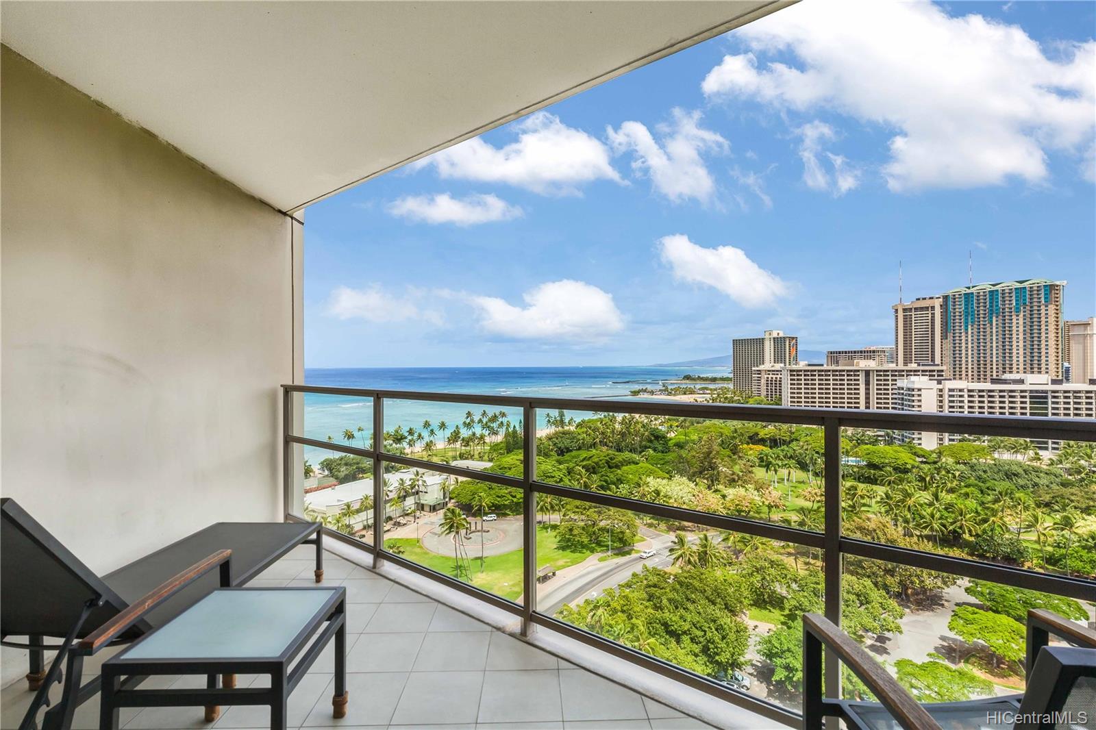 223 Saratoga Road #1913, Honolulu, HI 96815