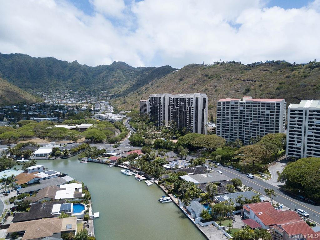 644 Kumukahi Place Honolulu, HI 96825