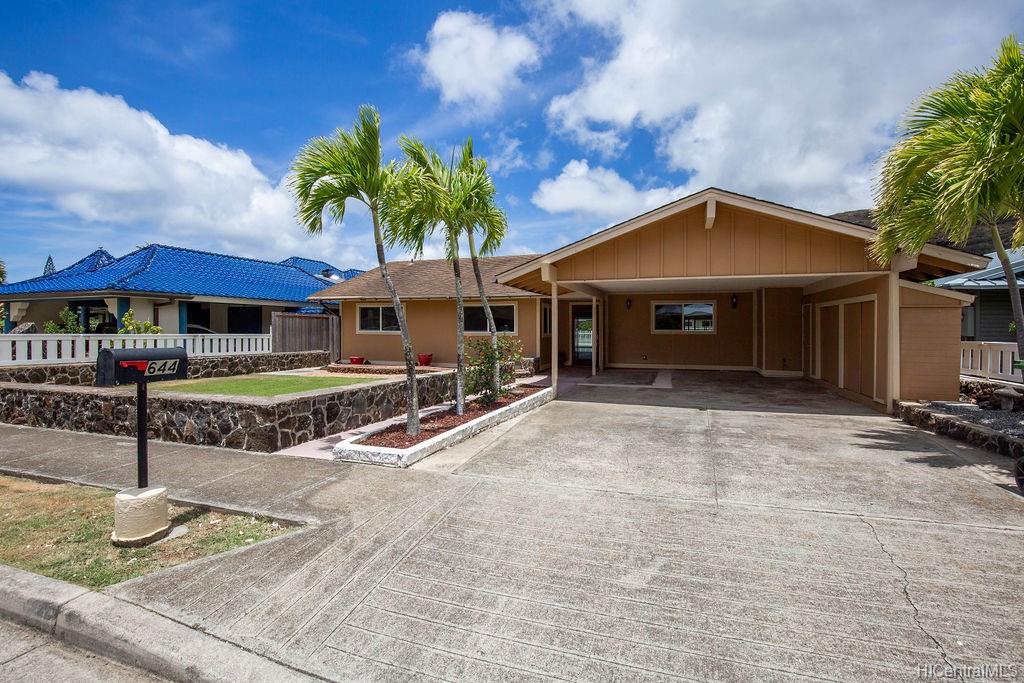 644 Kumukahi Place Honolulu, HI 96825