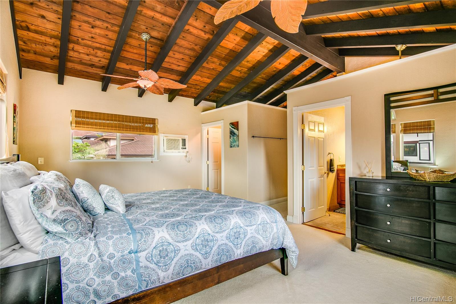 923 Kahena Street Honolulu, HI 96825