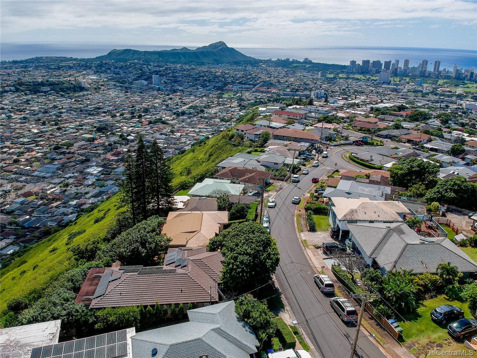 2237 Noah Street Honolulu, HI 96816