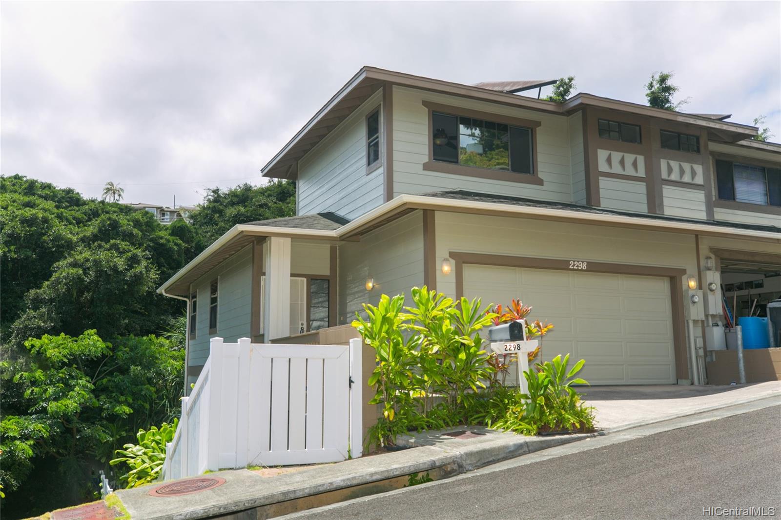 2298 Kapahu Street Honolulu, HI 96813