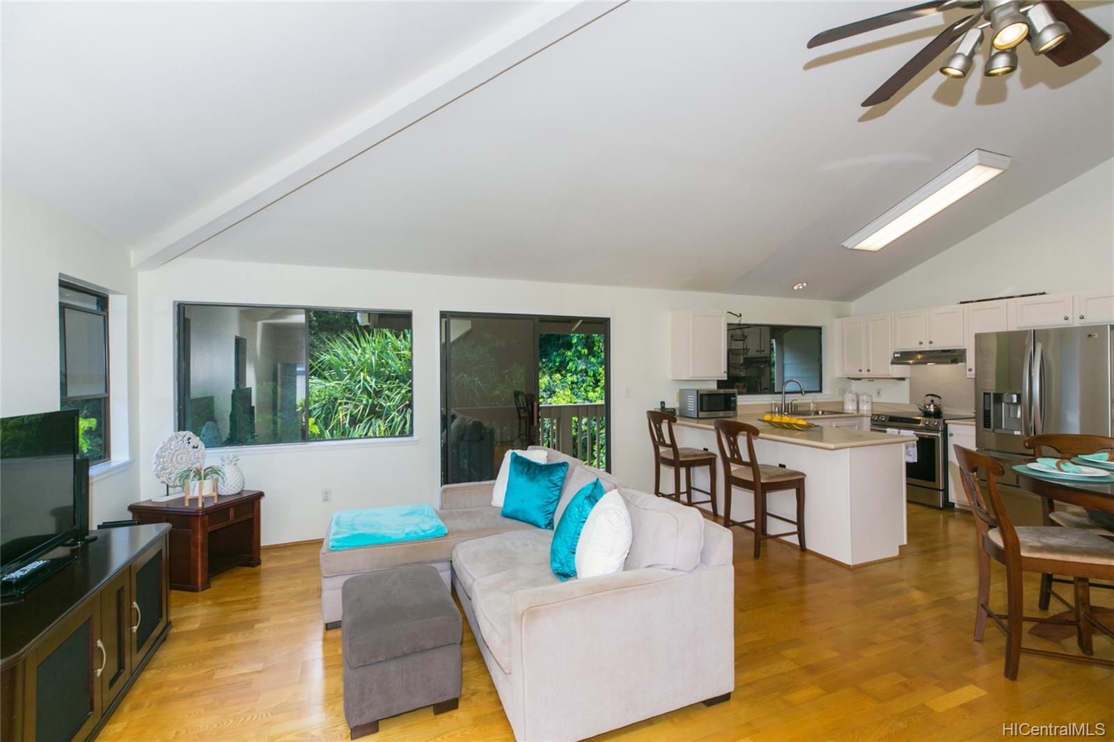 2298 Kapahu Street Honolulu, HI 96813