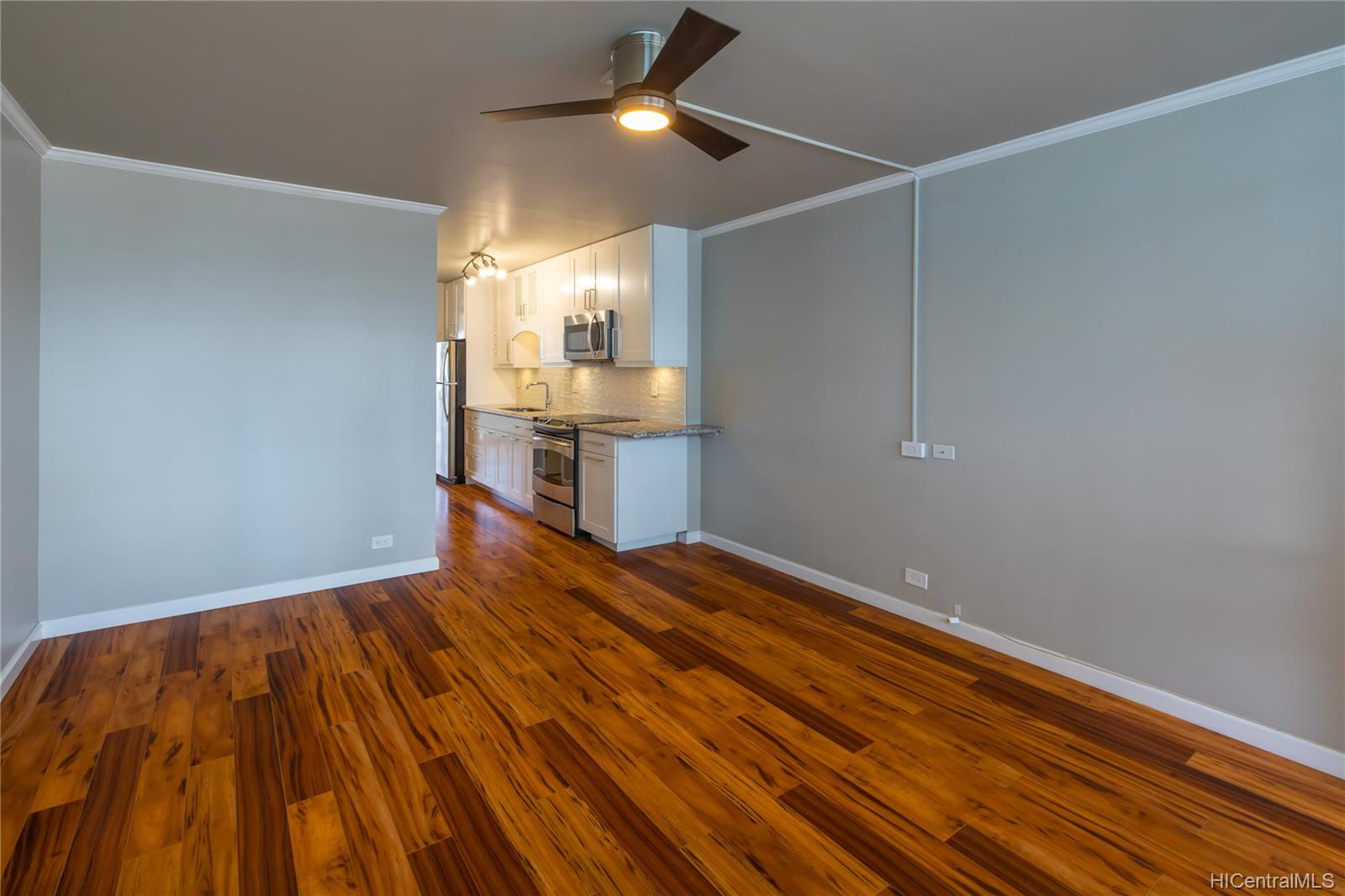 425 Ena Road #PH-2C, Honolulu, HI 96815