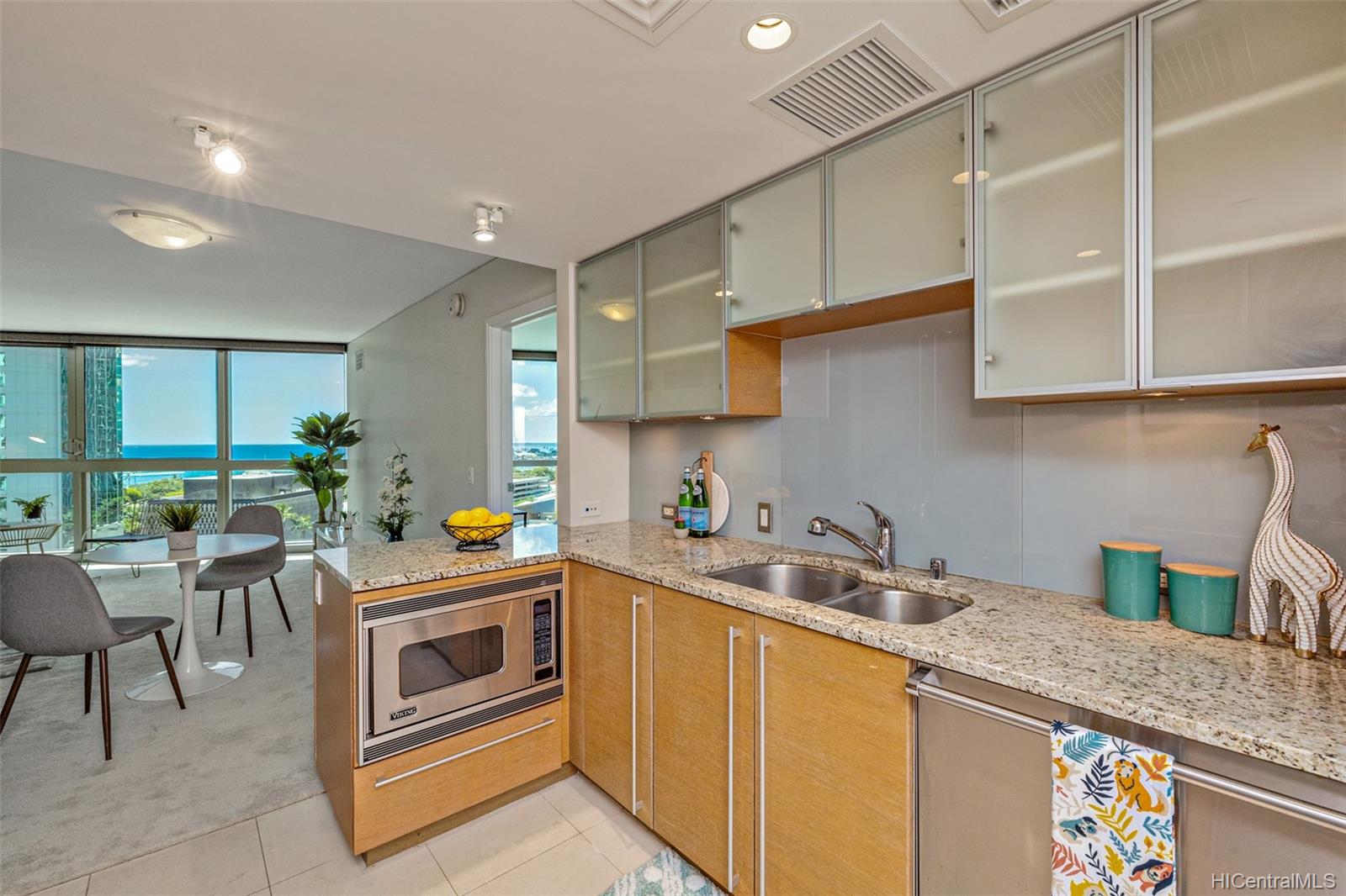 1177 Queen Street #1607, Honolulu, HI 96814