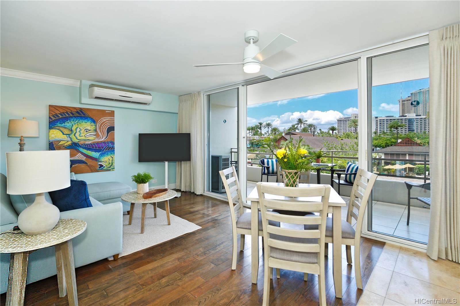 255 Beach Walk #31, Honolulu, HI 96815