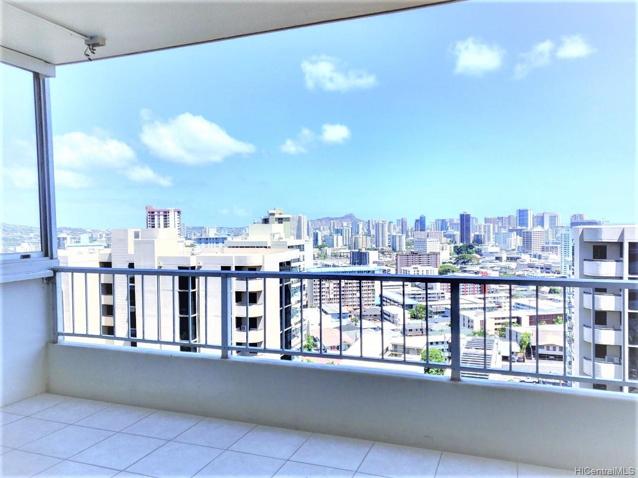 999 Wilder Avenue #704, Honolulu, HI 96822