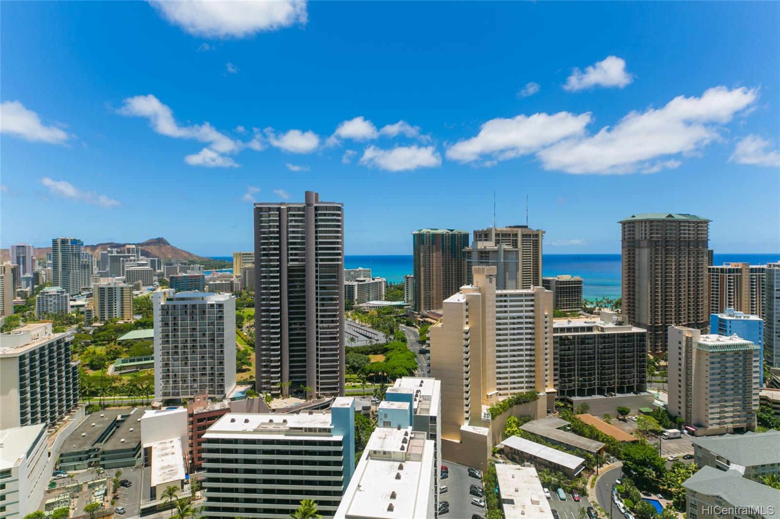 400 Hobron Lane #3305, Honolulu, HI 96815