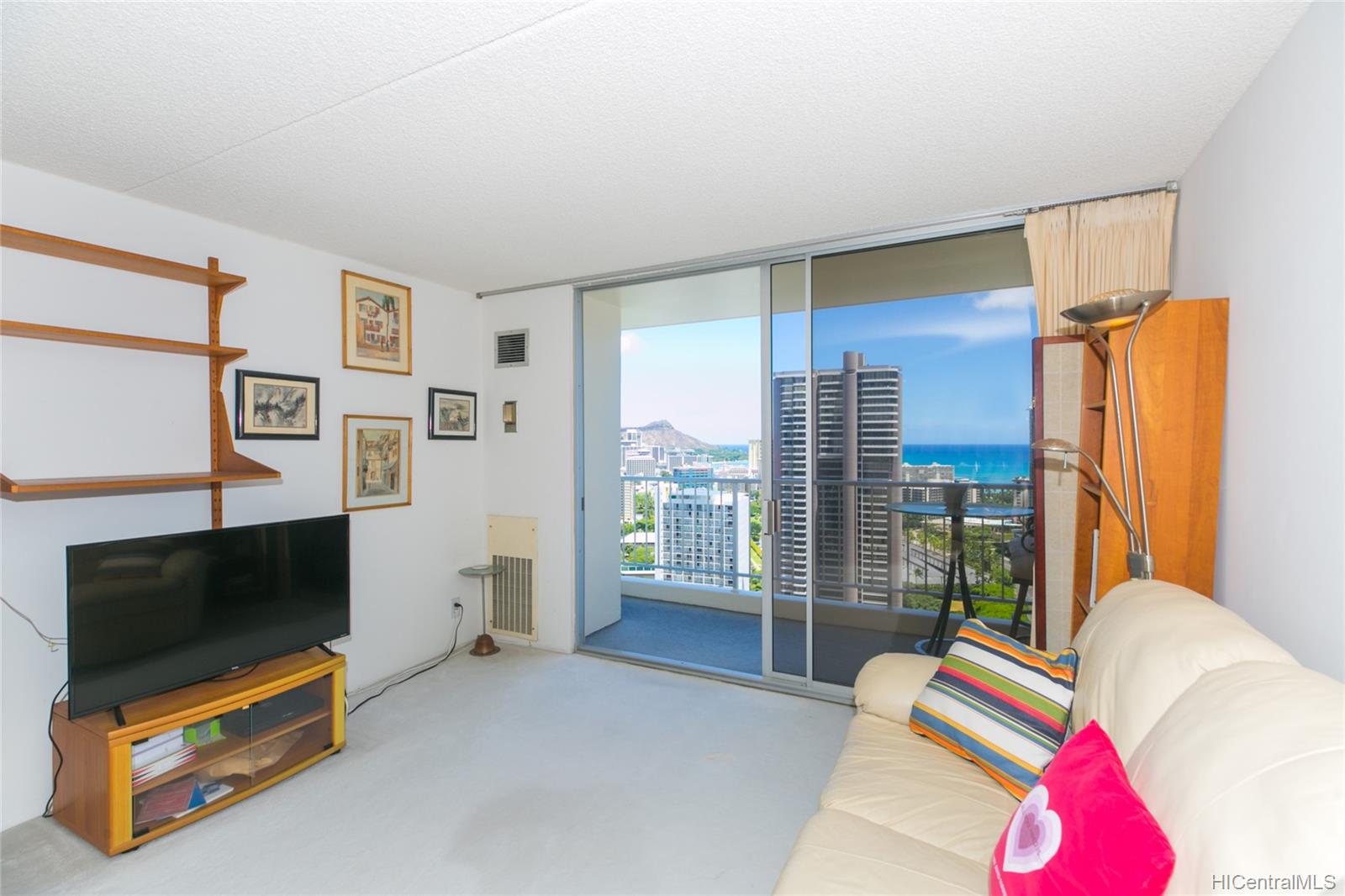 400 Hobron Lane #3305, Honolulu, HI 96815