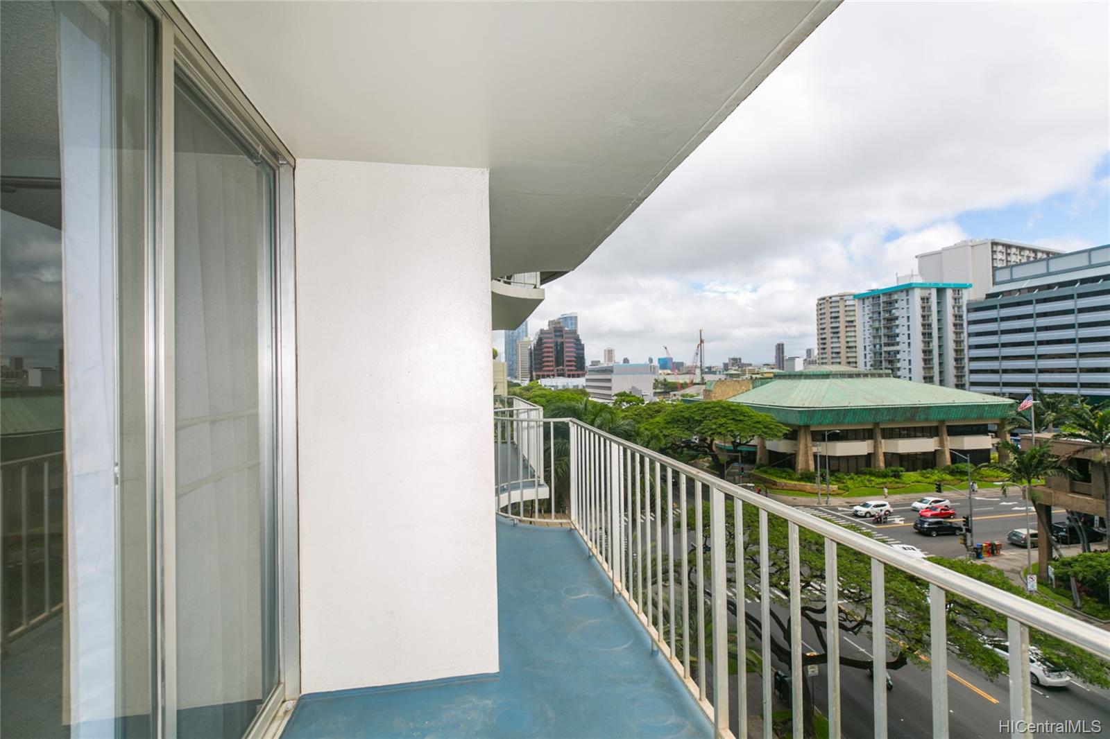 1617 Kapiolani Boulevard #702, Honolulu, HI 96814