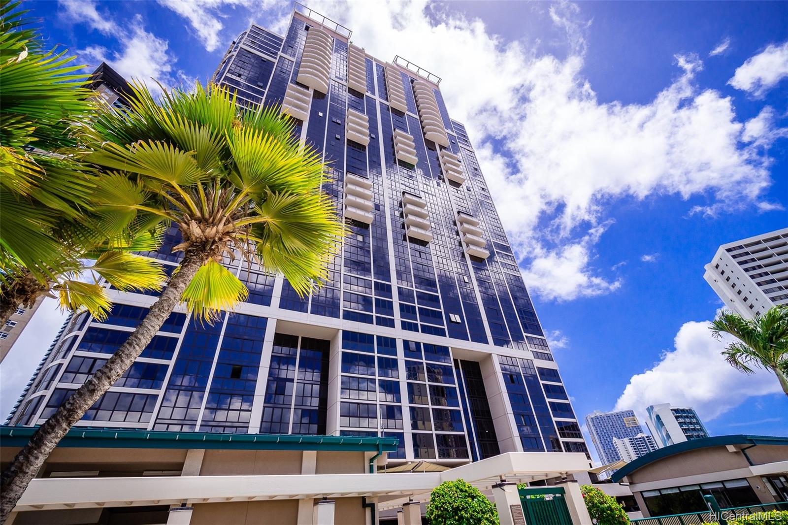 600 Queen Street #2601, Honolulu, HI 96813