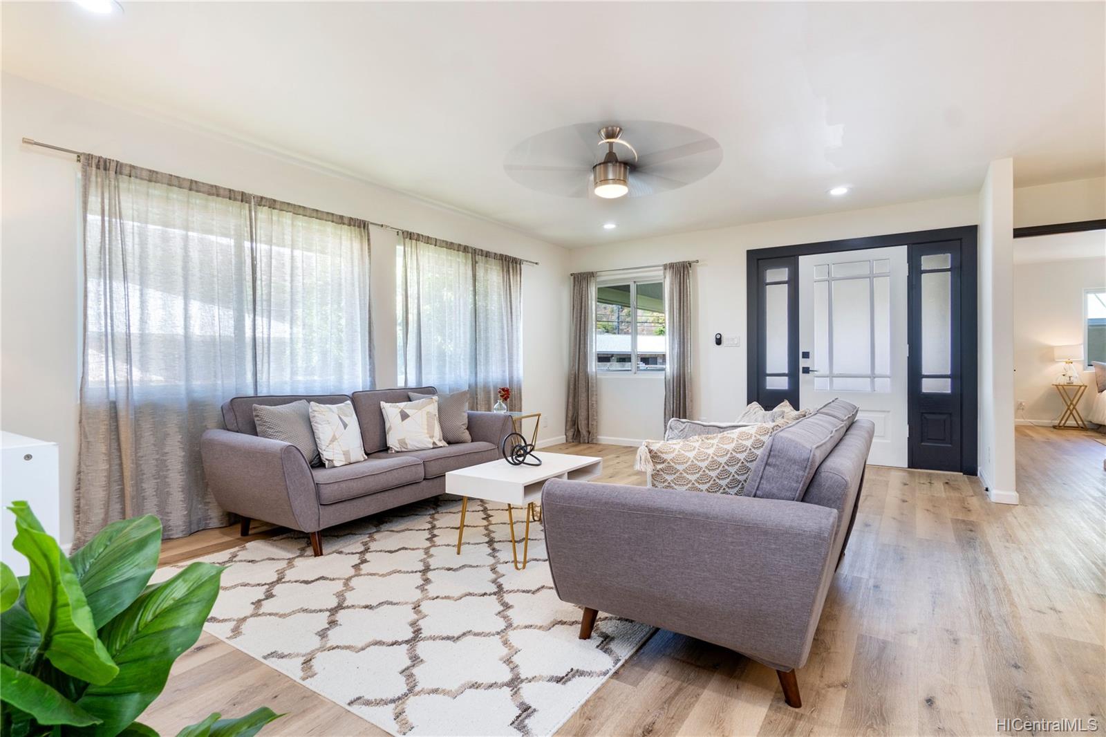 1184 Iki Place Honolulu, HI 96821