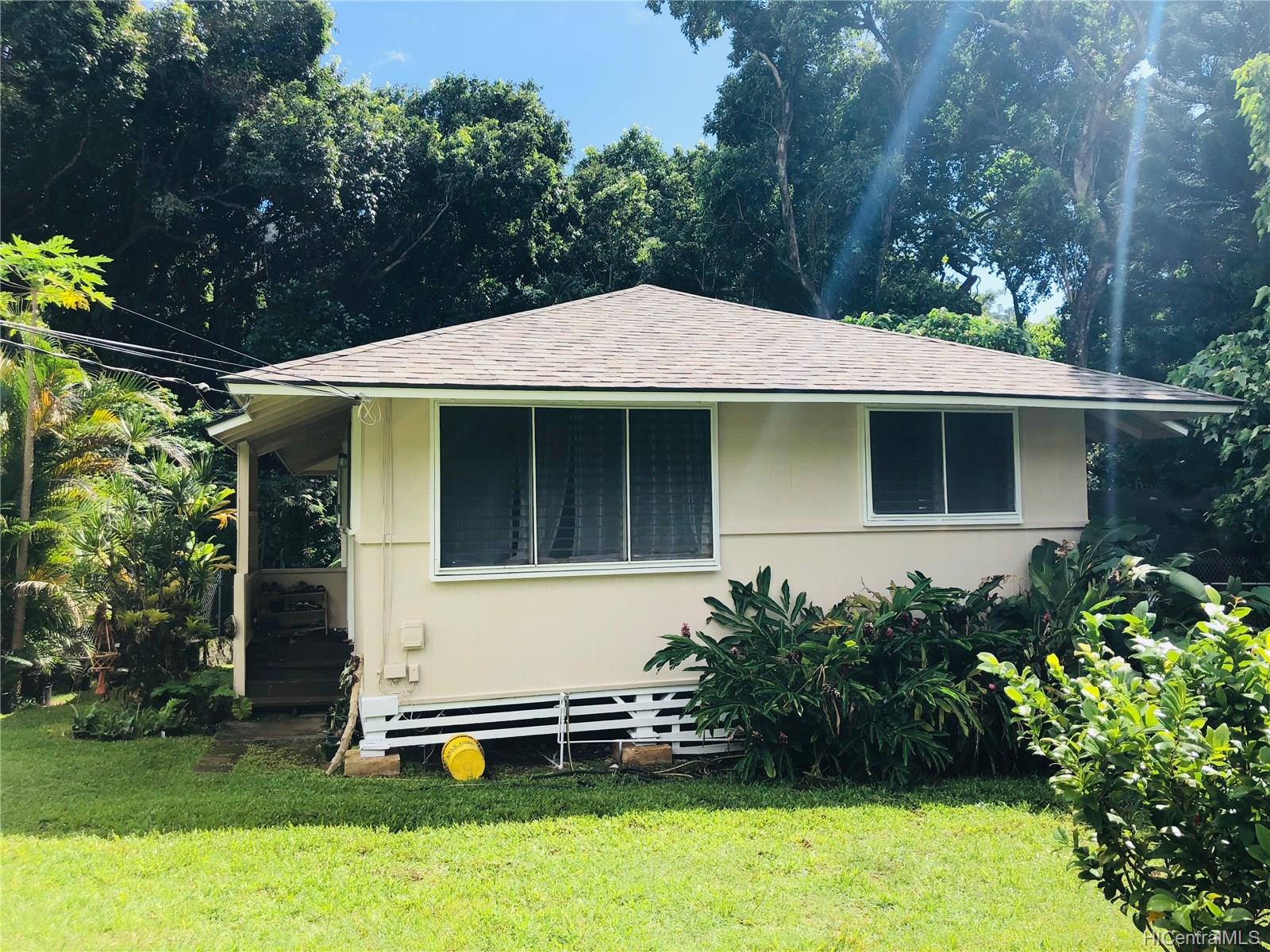 2357 D Palolo Avenue Honolulu, HI 96816