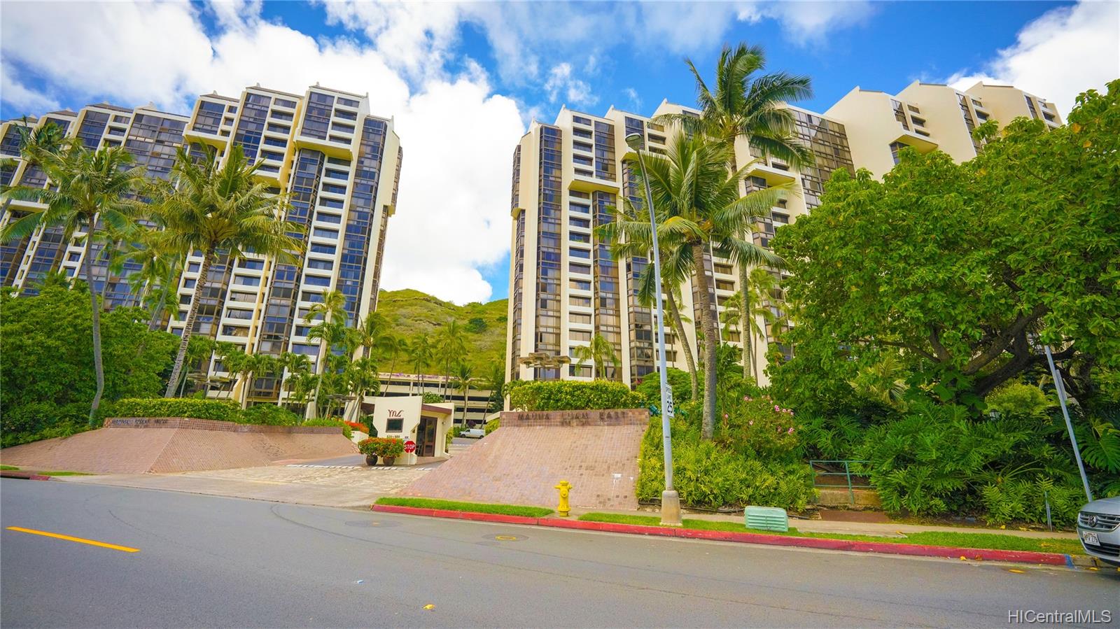 521 Hahaione Street #2/6K, Honolulu, HI 96825